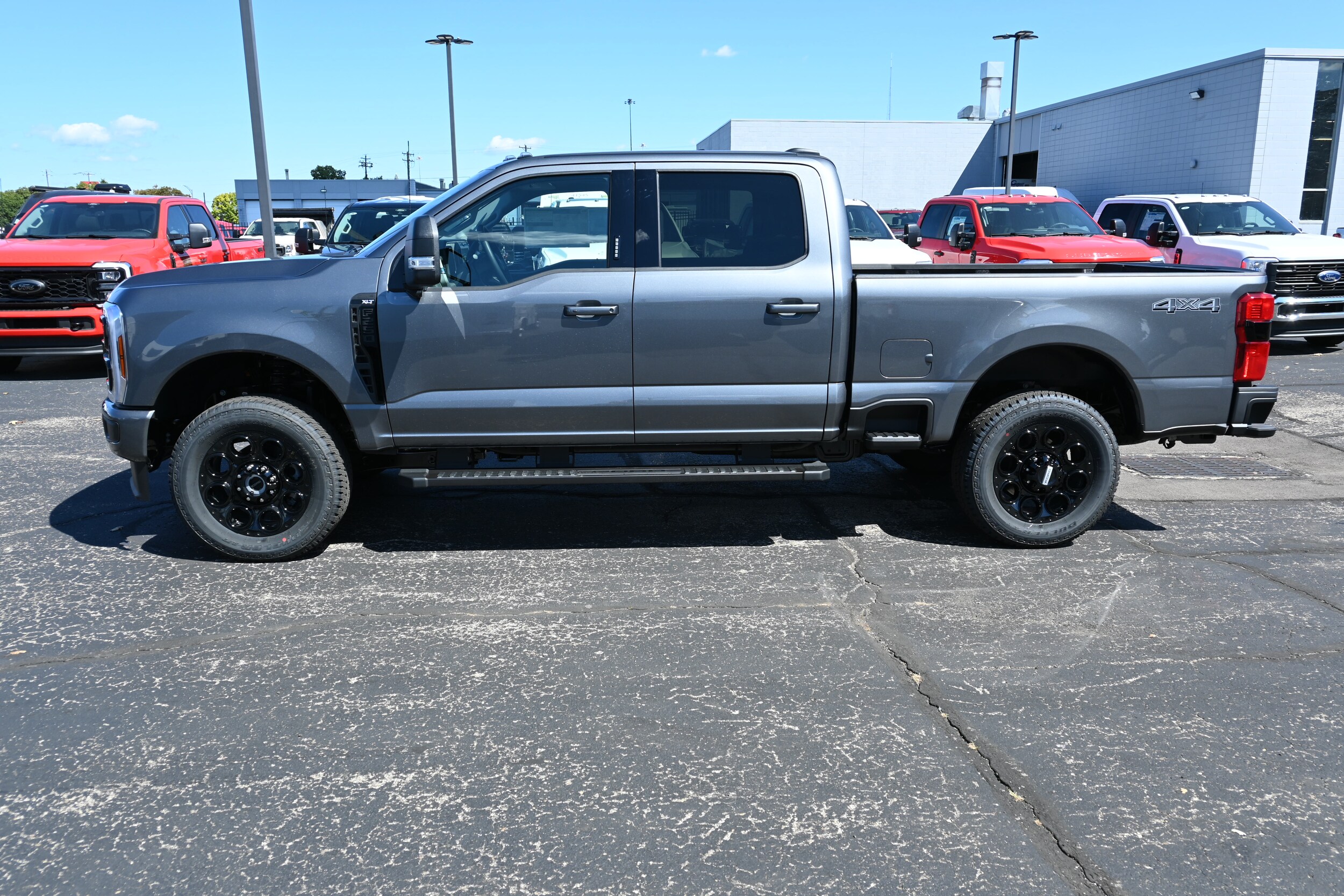 2026 Ford F-250 XLT photo 2
