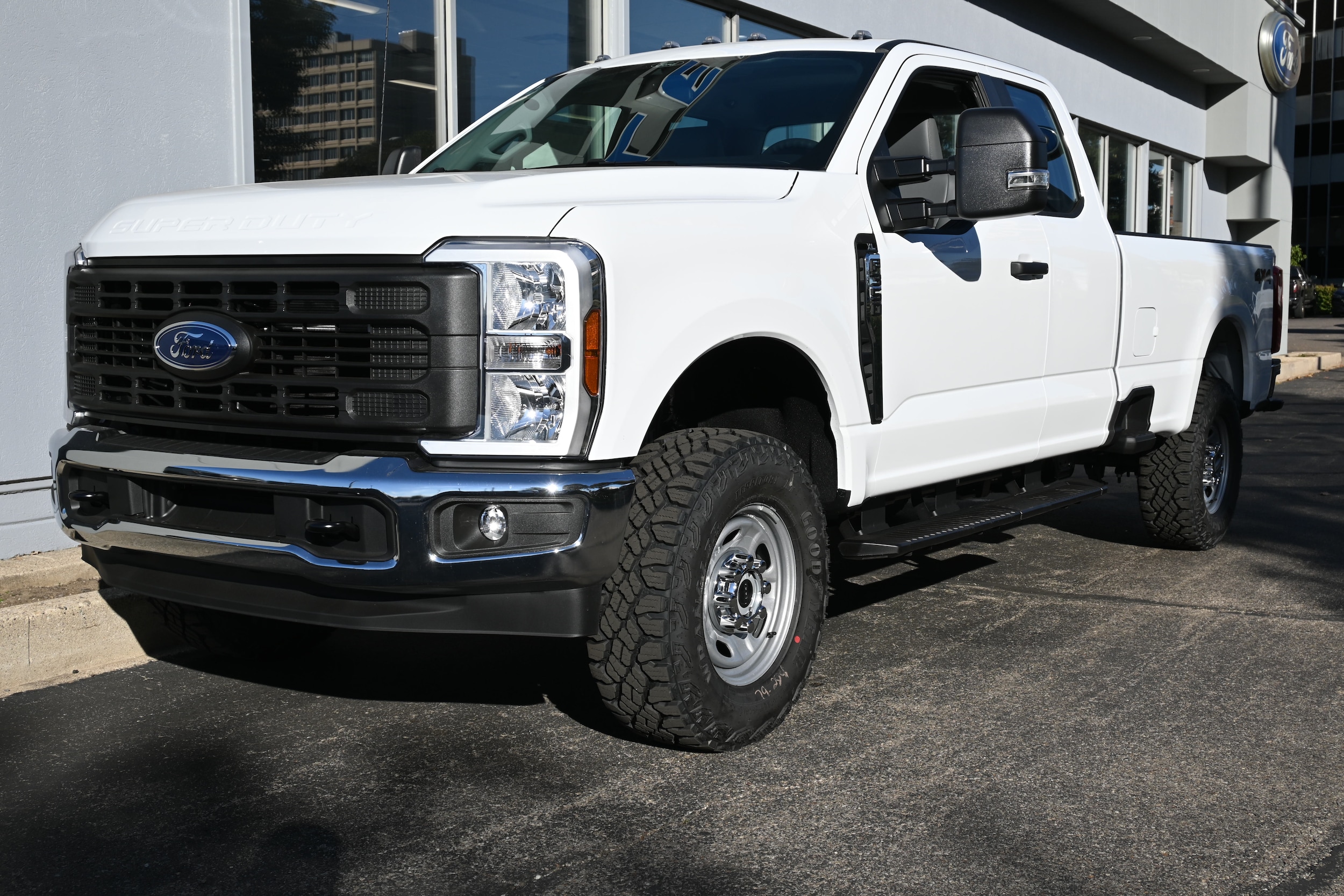 2026 Ford F-350 Super Duty XL's photo