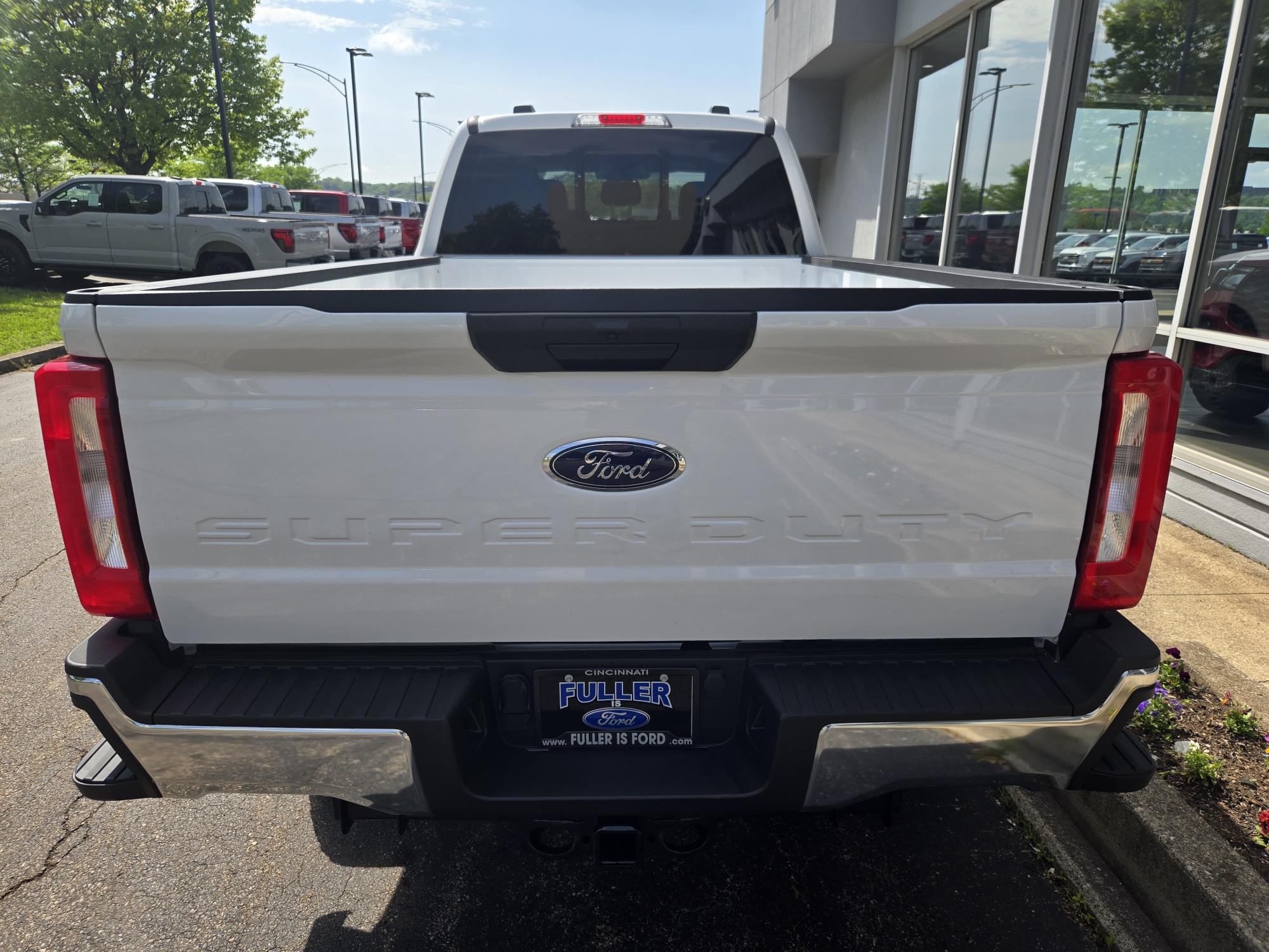2025 Ford F-250 XL photo 3