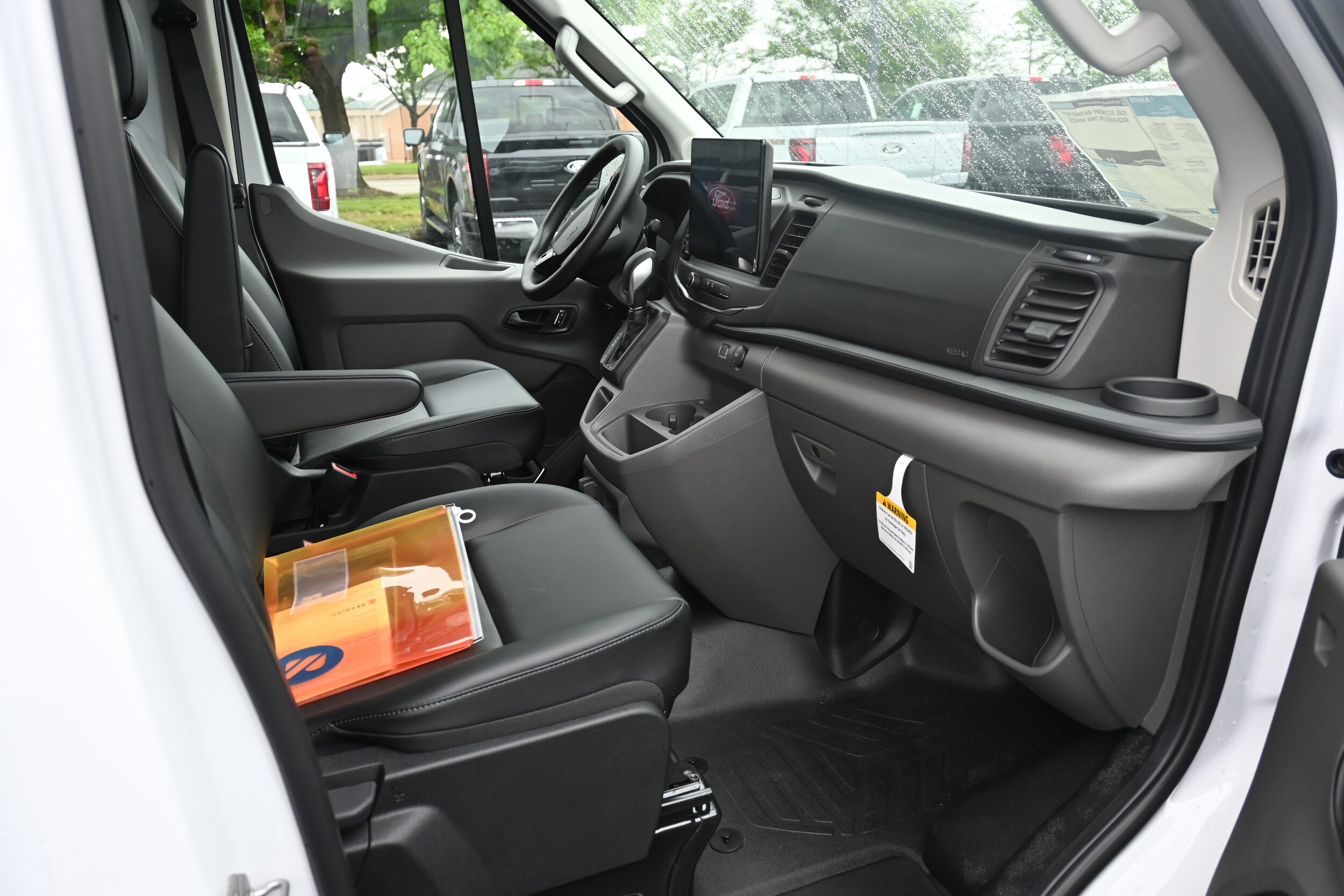 2025 Ford Transit photo 3