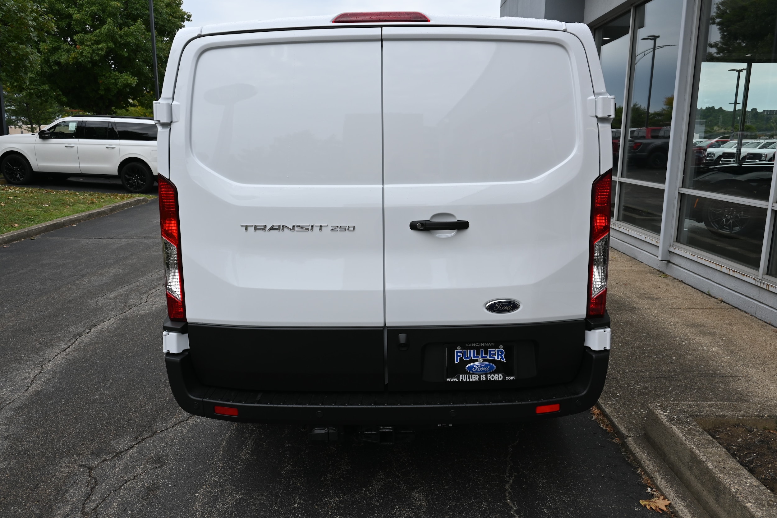 2025 Ford Transit photo 3