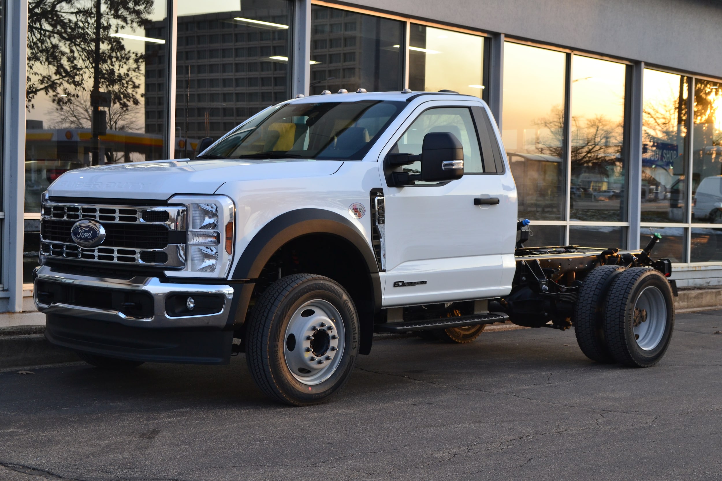2025 Ford F-450 Super Duty Chassis Cab XL's photo