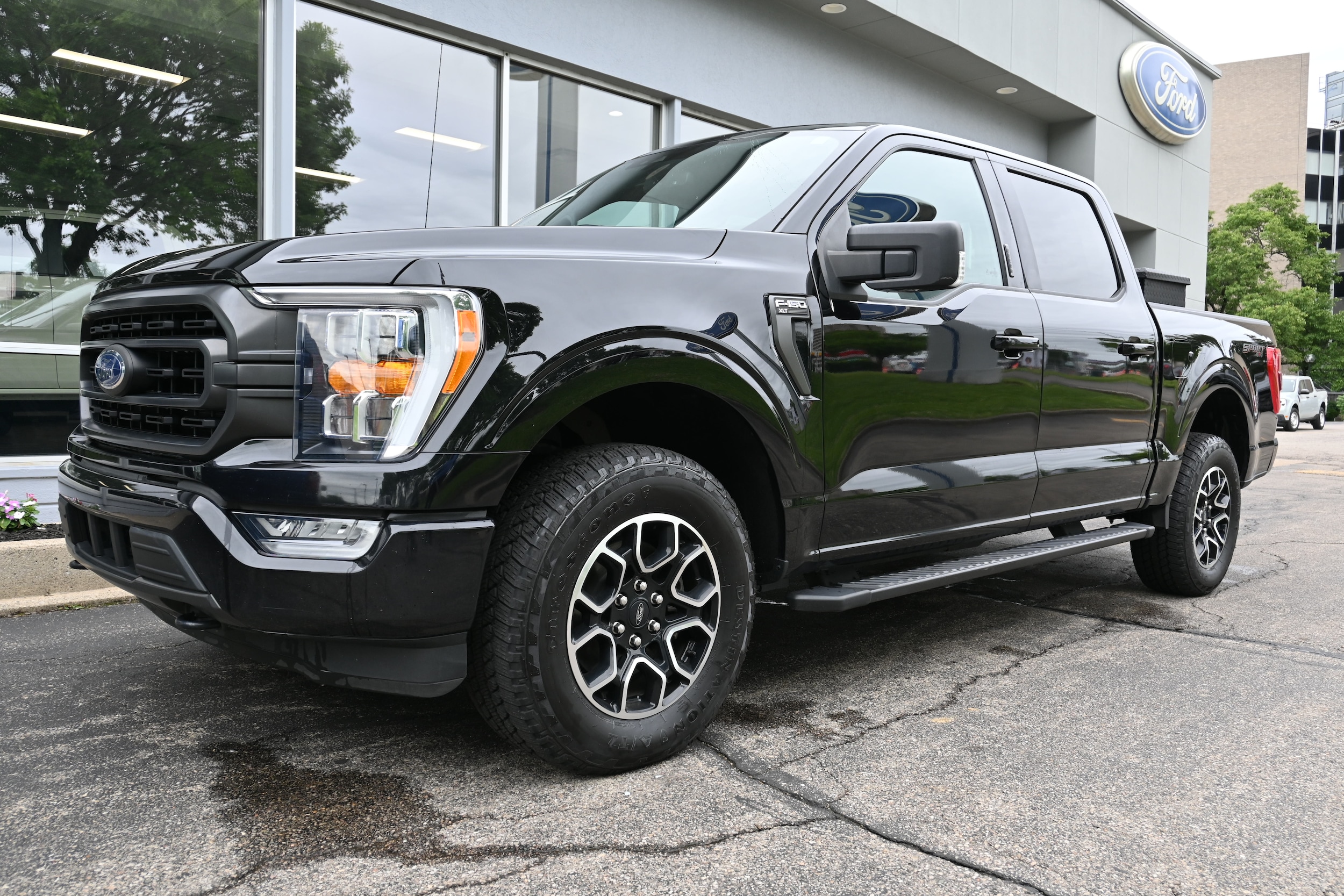 2021 Ford F-150 XLT 4x4 SuperCrew 5-1/2 Box's photo