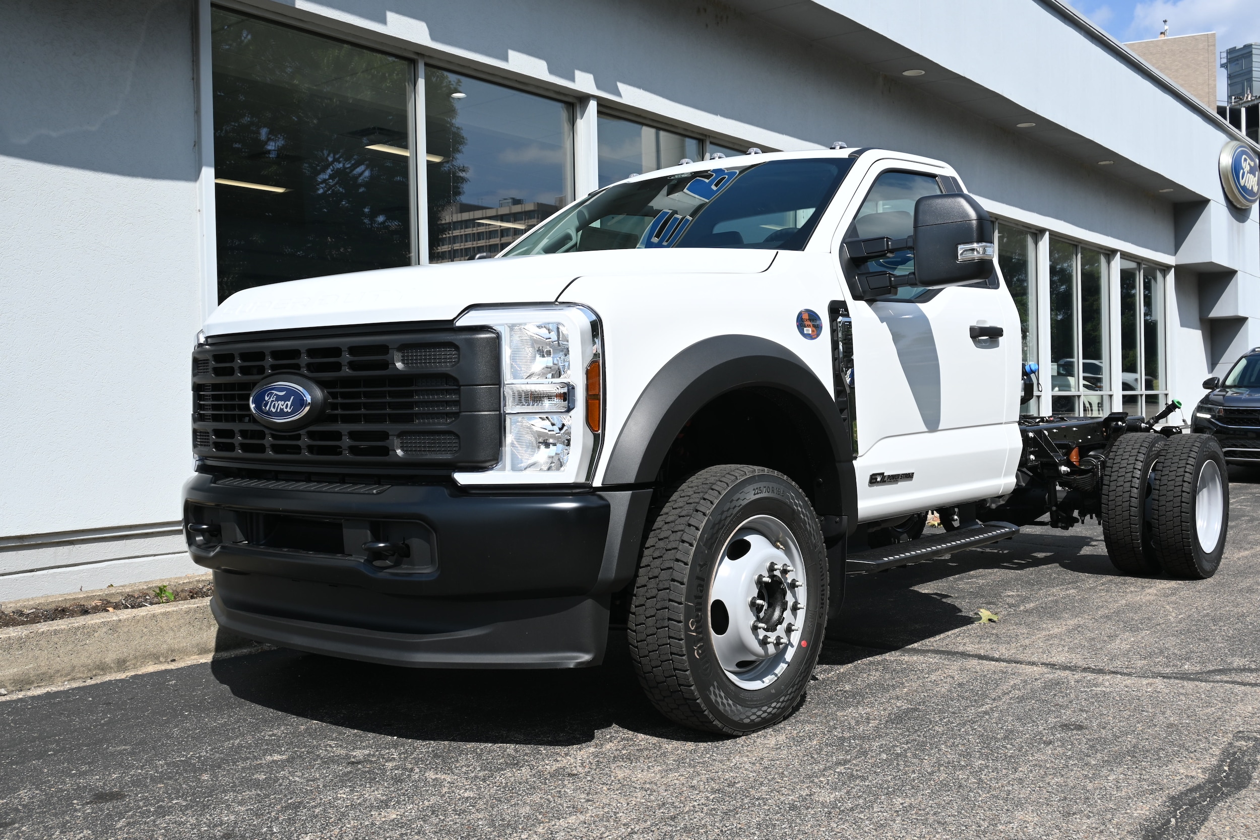 2026 Ford F-550 Super Duty Chassis Cab XL's photo