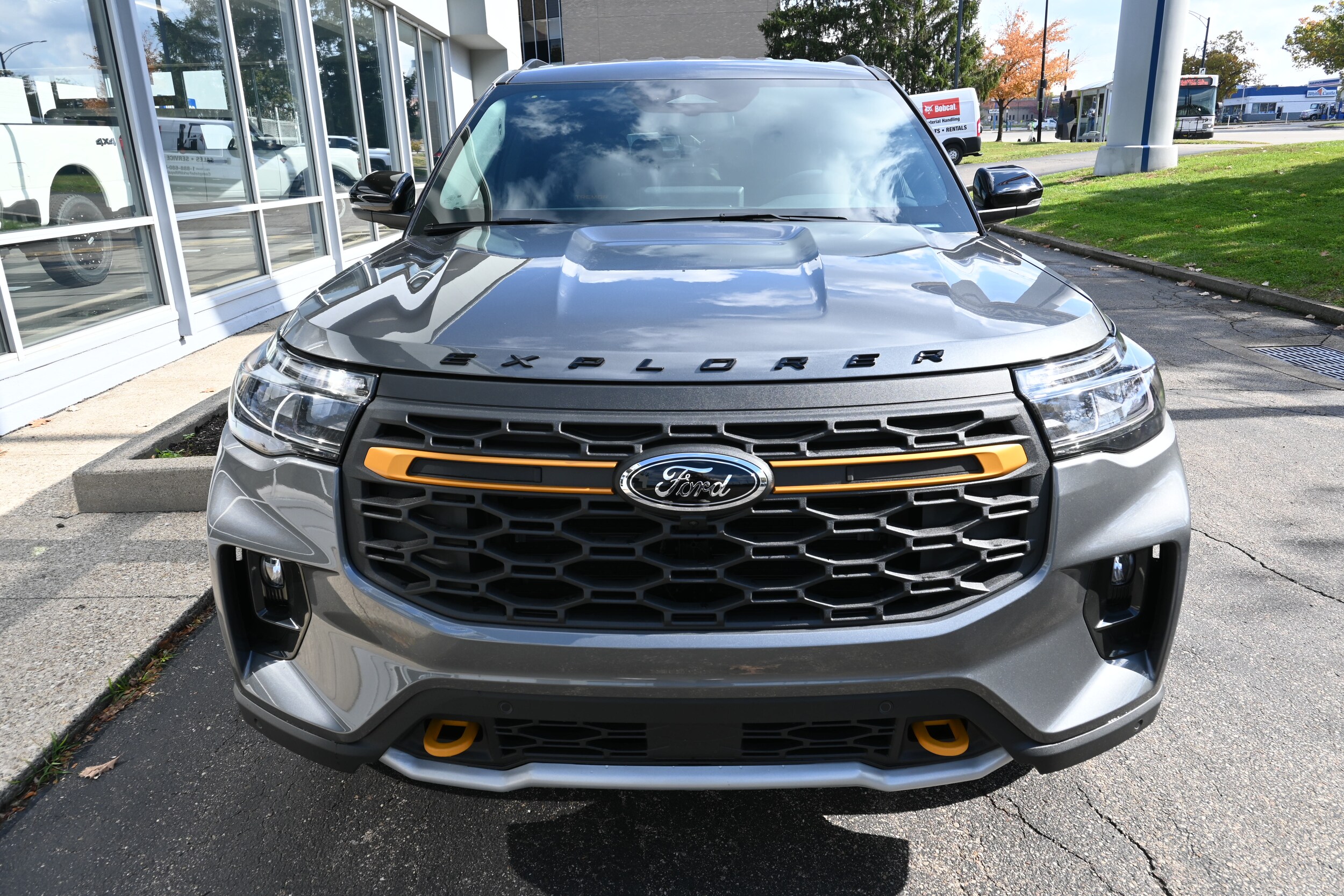 2026 Ford Explorer photo 2