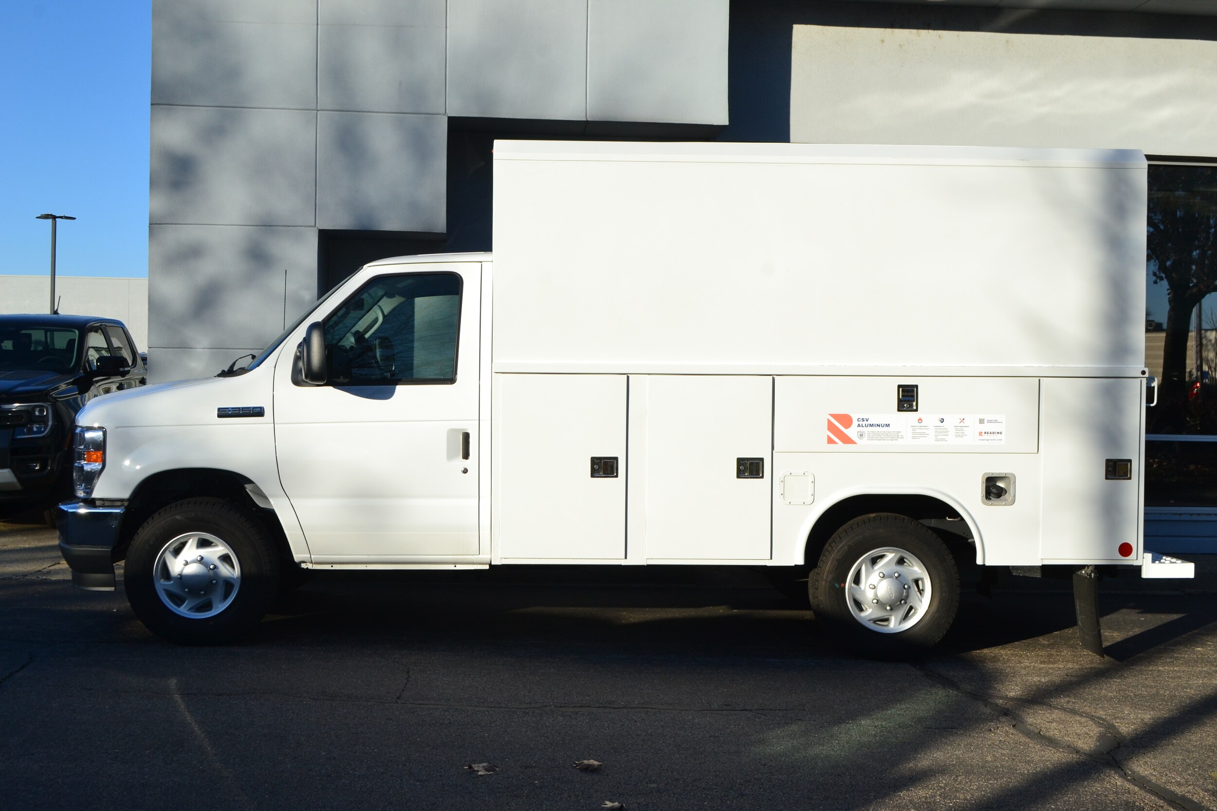 2025 Ford E-350 Base photo 2