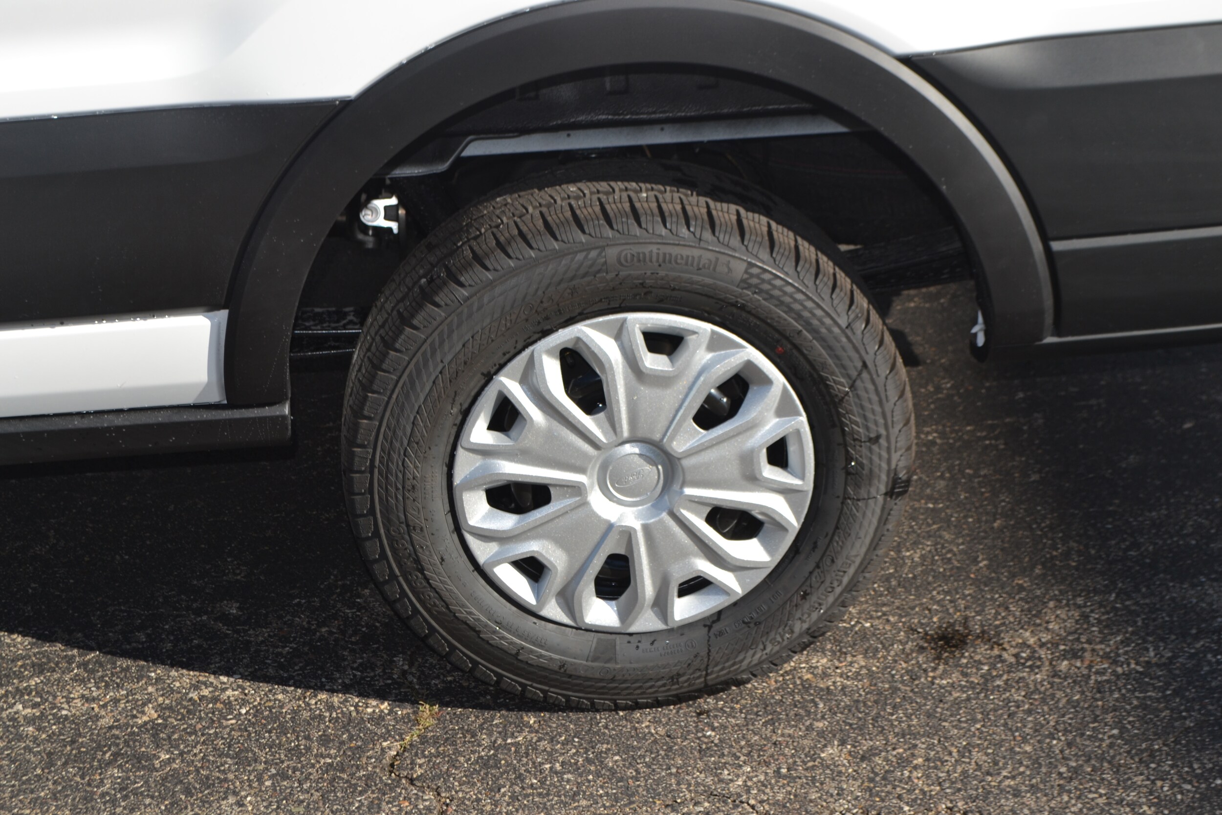 2024 Ford Transit photo 3