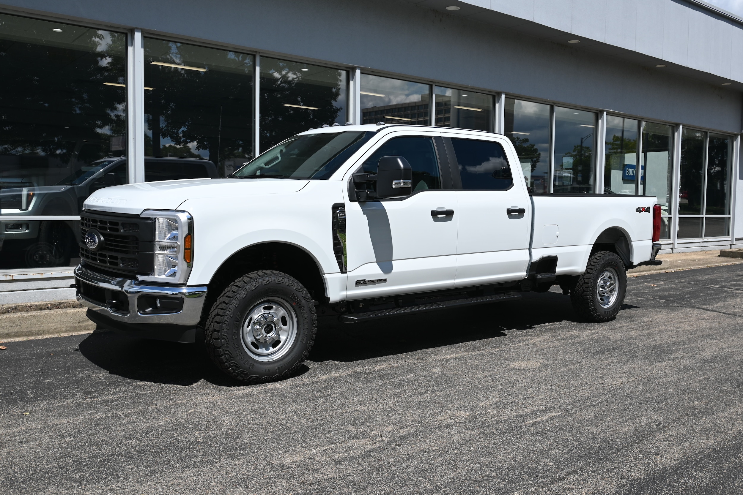 2026 Ford F-350 Super Duty XL's photo