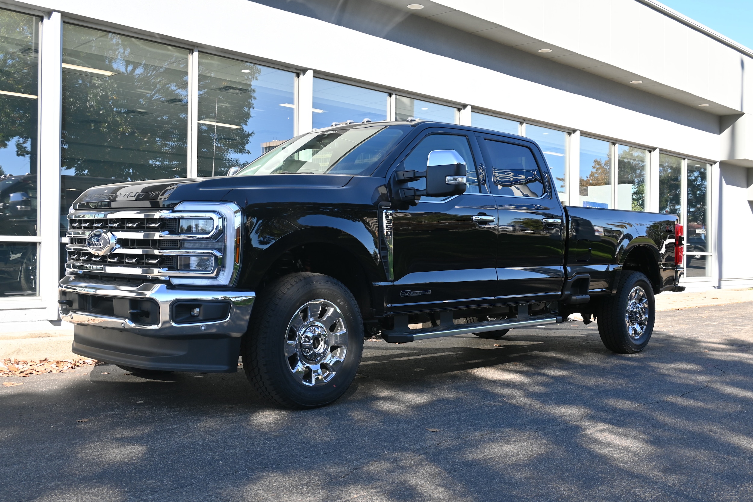 2026 Ford F-350 Super Duty Lariat's photo