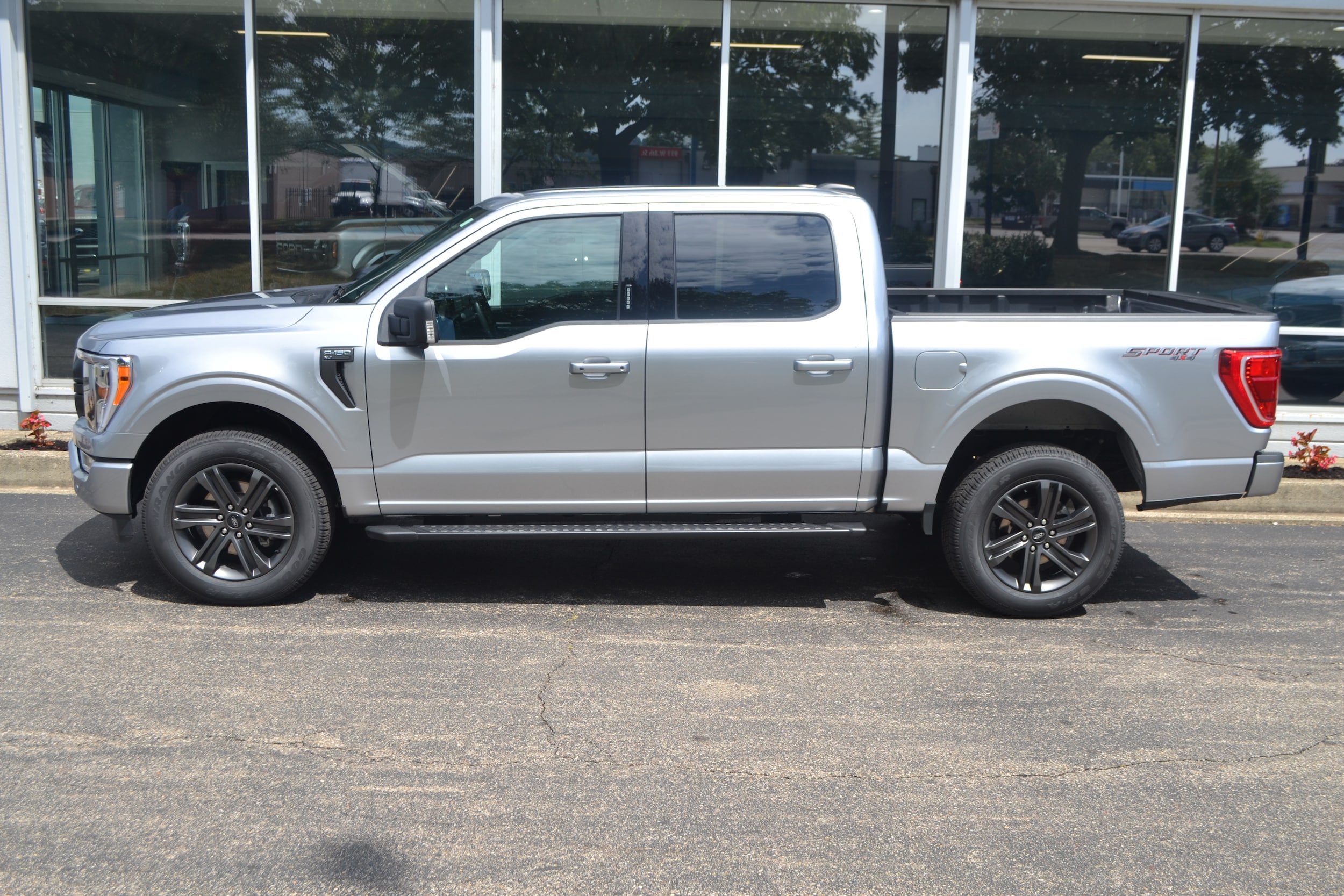 Used 2022 Ford F-150 XLT with VIN 1FTFW1E57NFA64575 for sale in Cincinnati, OH