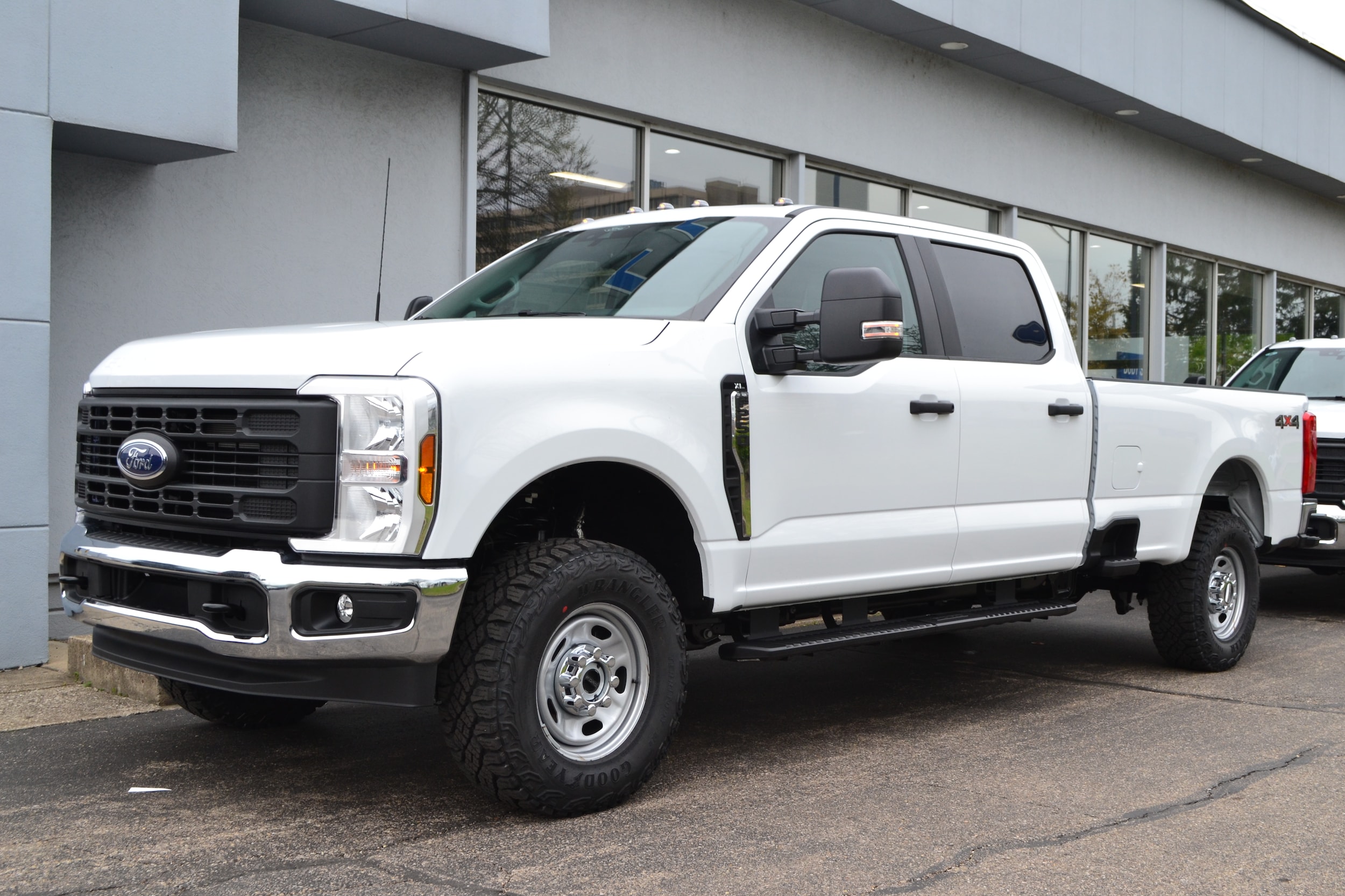 2025 Ford F-250 Super Duty XL's photo
