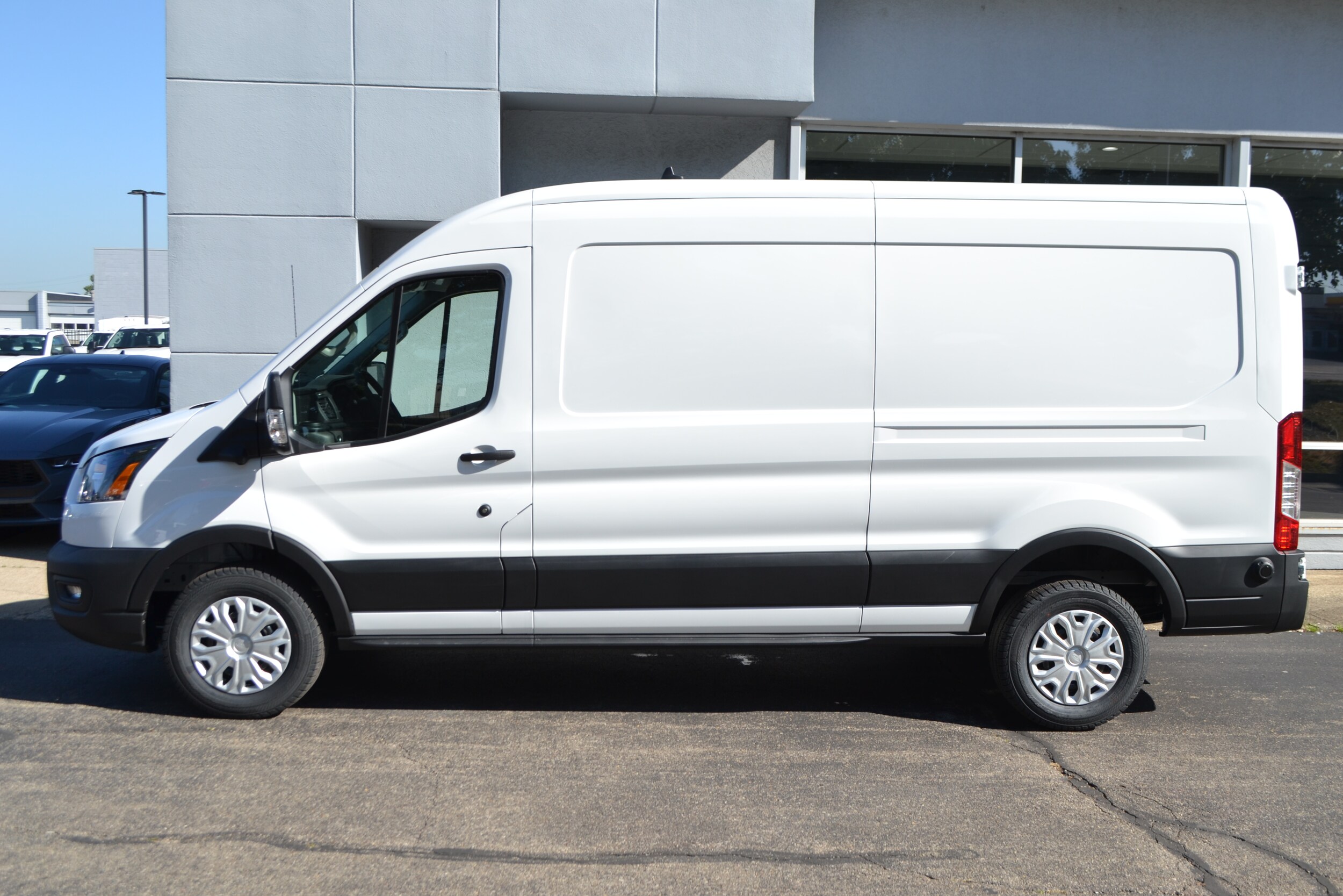 2024 Ford Transit photo 2