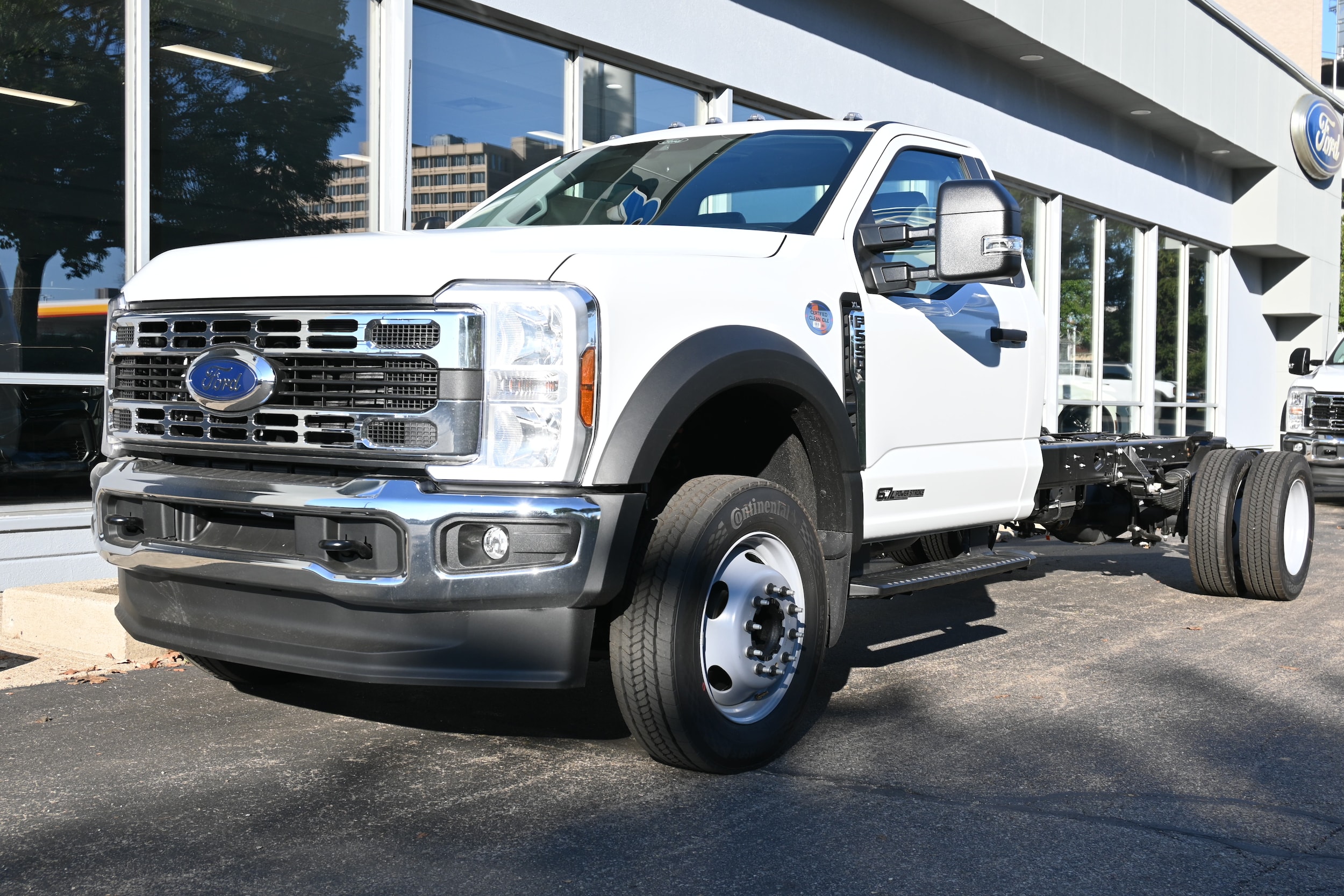 2026 Ford F-550 Super Duty Chassis Cab XL's photo