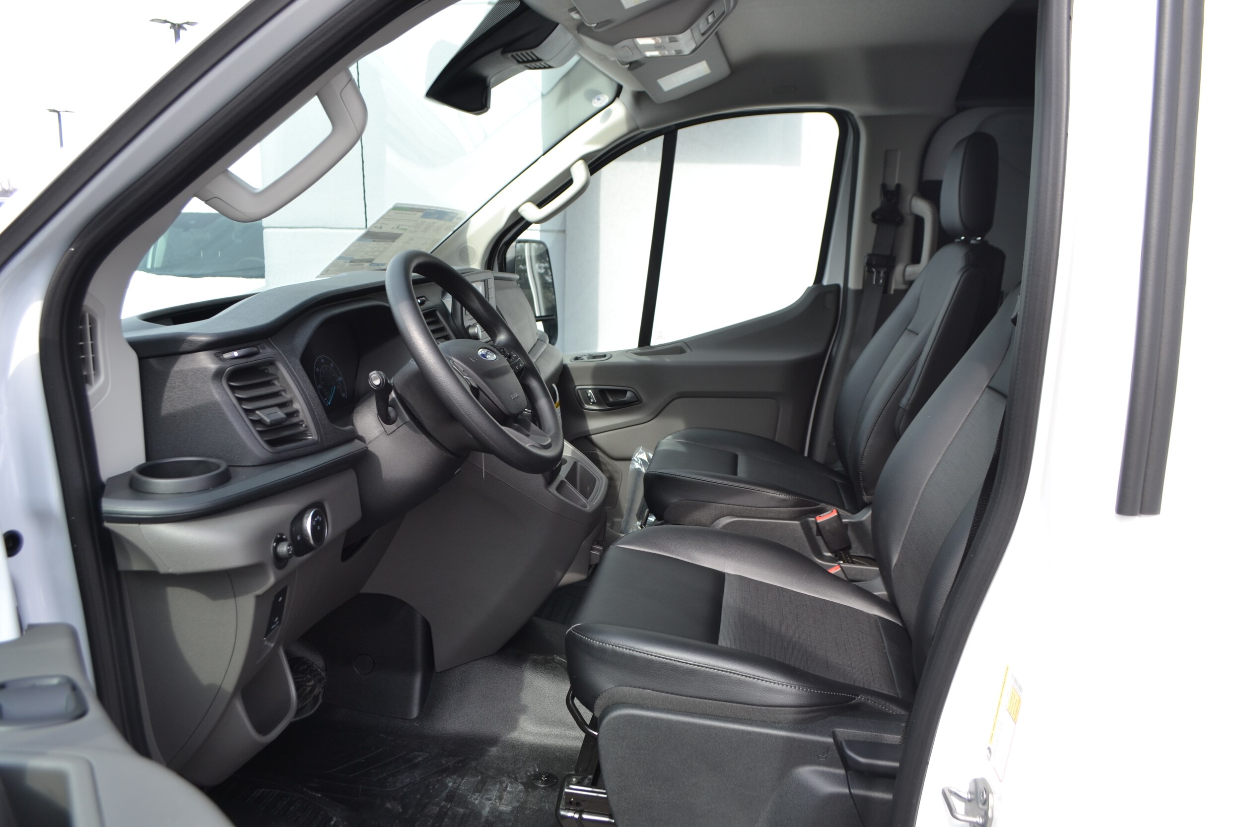 2025 Ford Transit photo 2