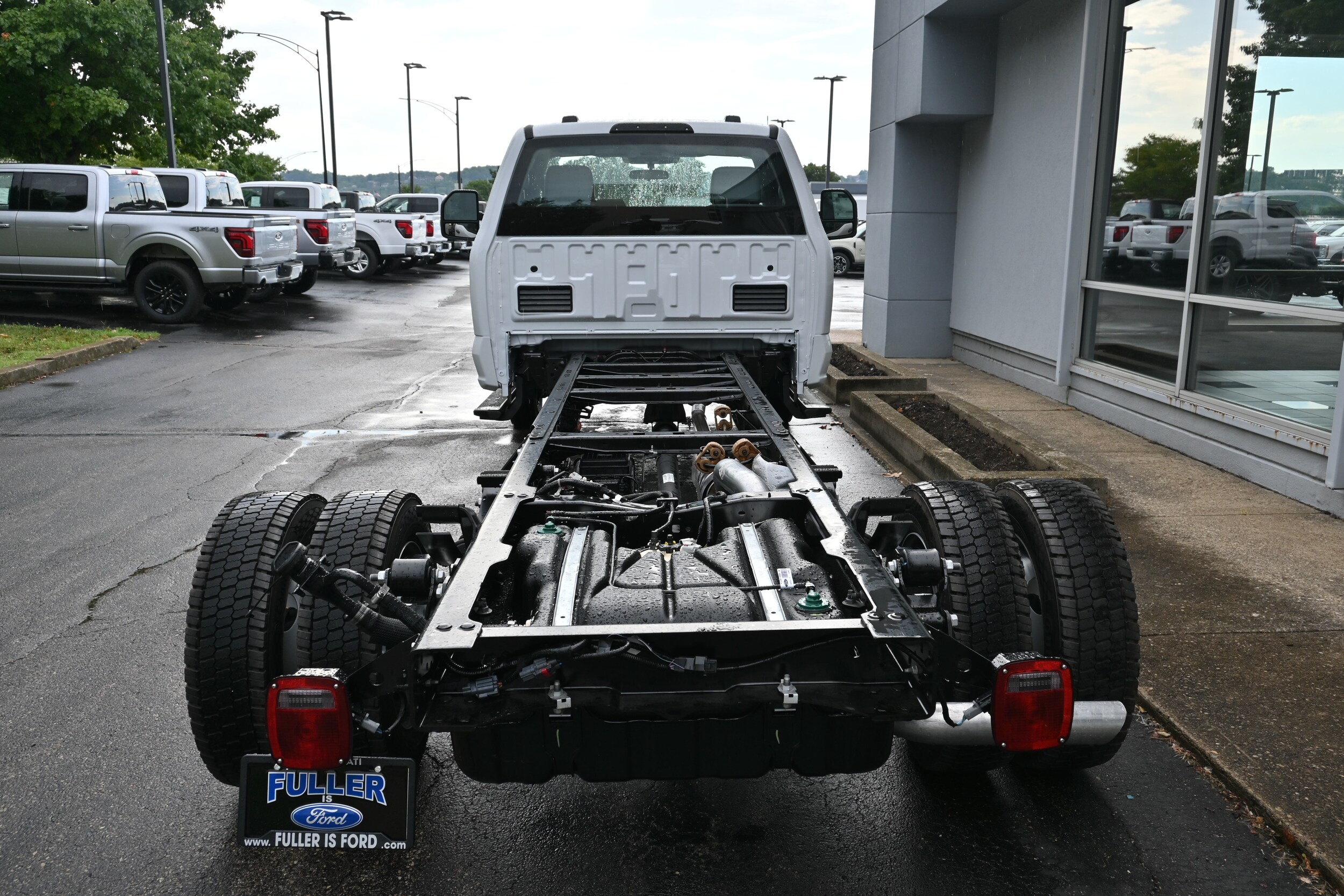 2025 Ford F-550 XL photo 4