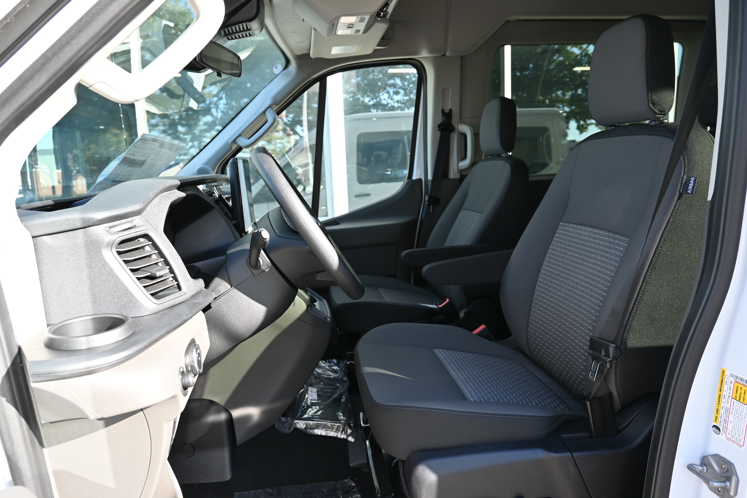 2025 Ford Transit Passenger Van XLT - Photo 11