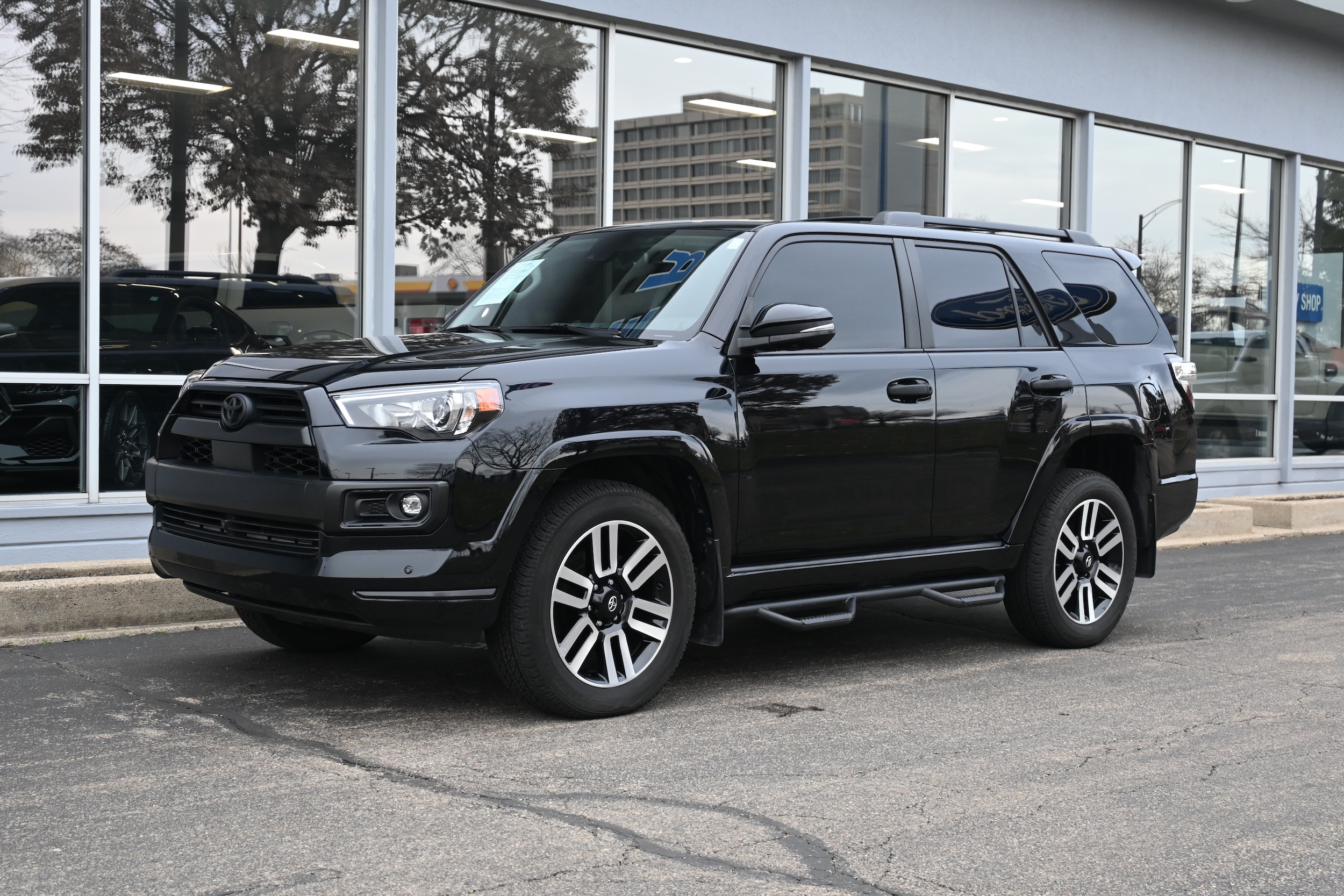 2022 Toyota 4Runner Limited's photo