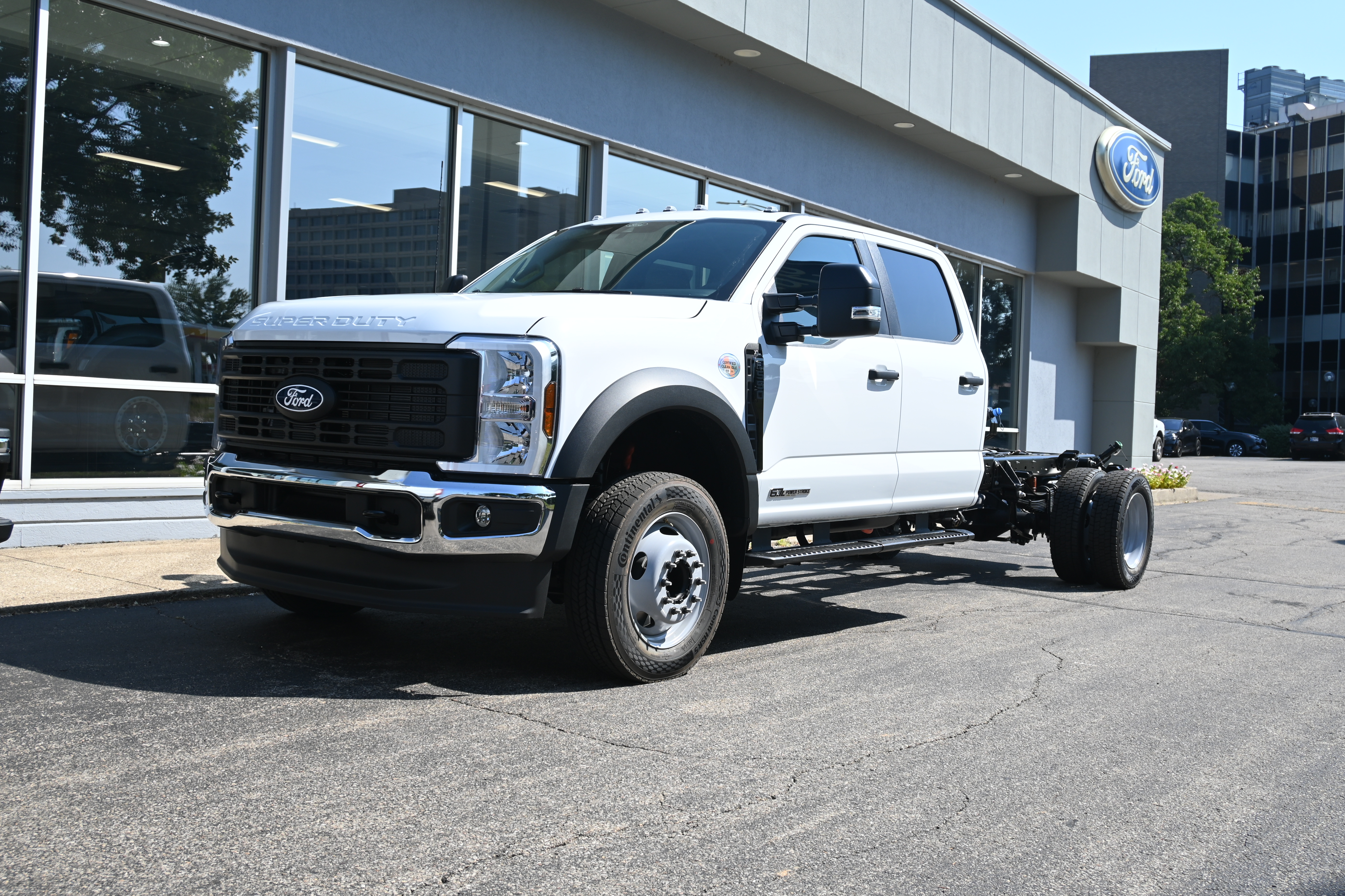 2027 Ford F-550 Chassis F-550&reg; XL Truck Crew Cab
