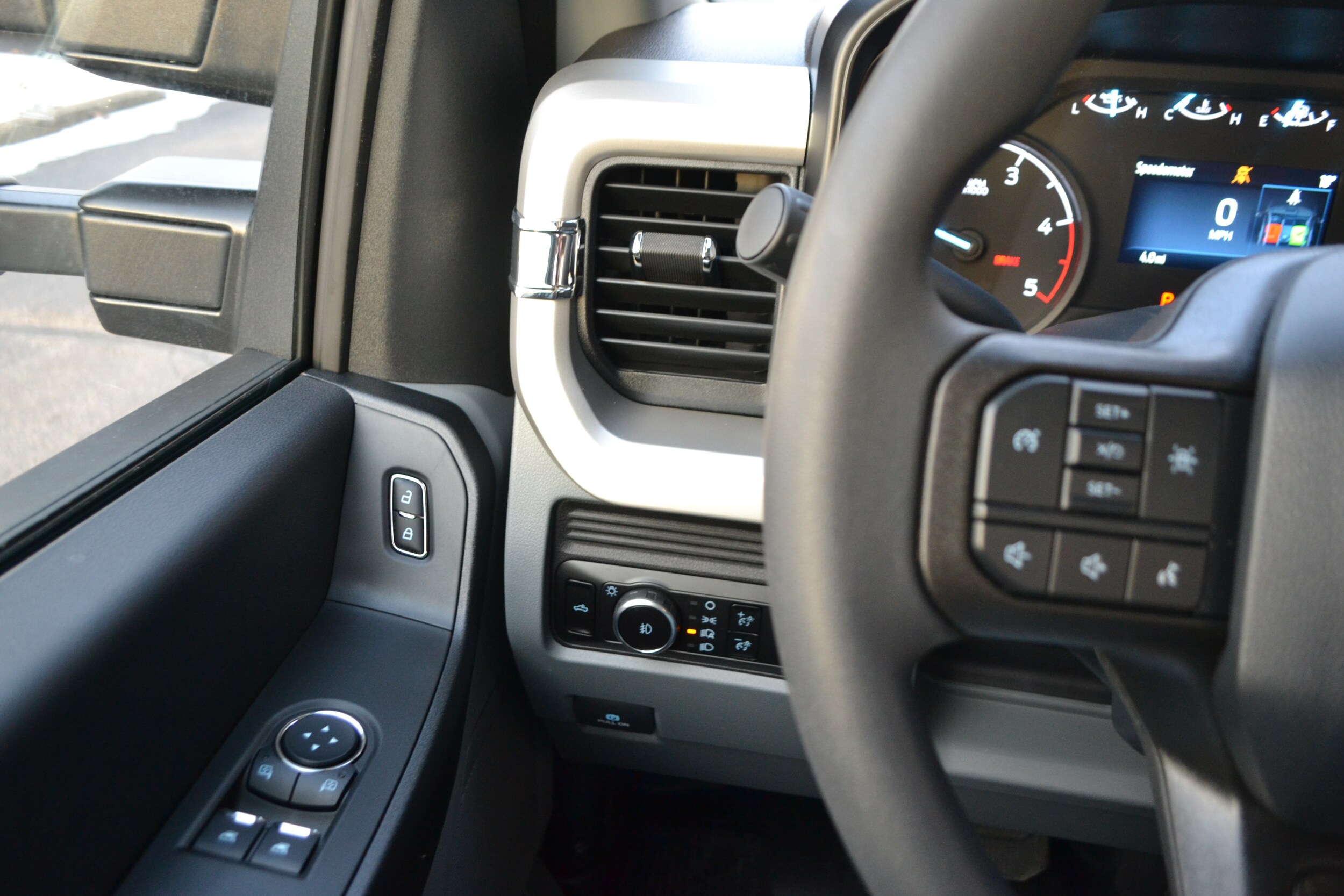 2025 Ford F-450 XL photo 4