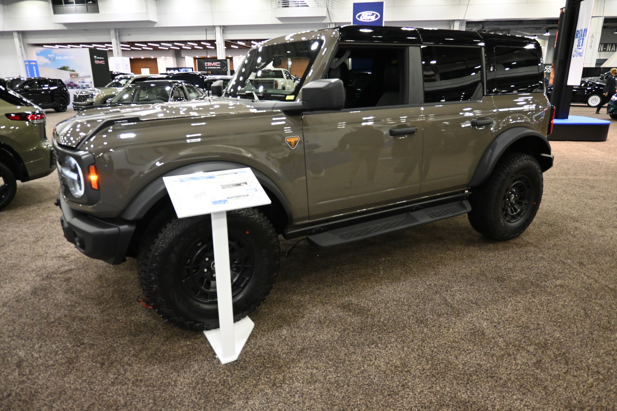 2026 Ford Bronco Badlands 4x4's photo