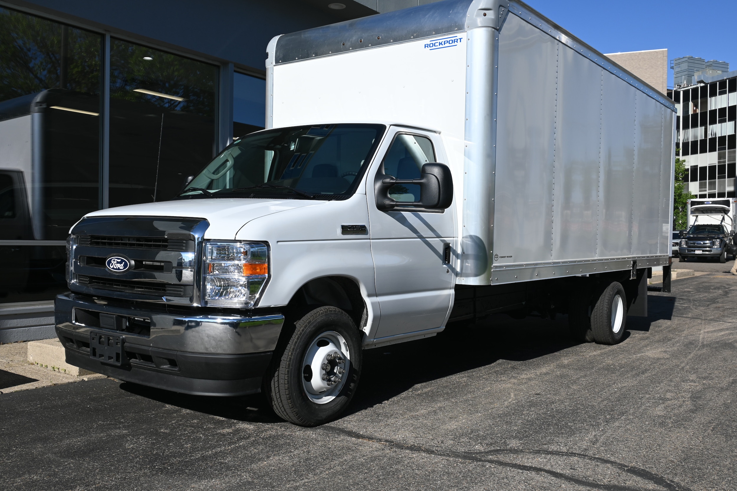 2026 Ford E-Series DRW E-450 Super Duty 158 in WB's photo