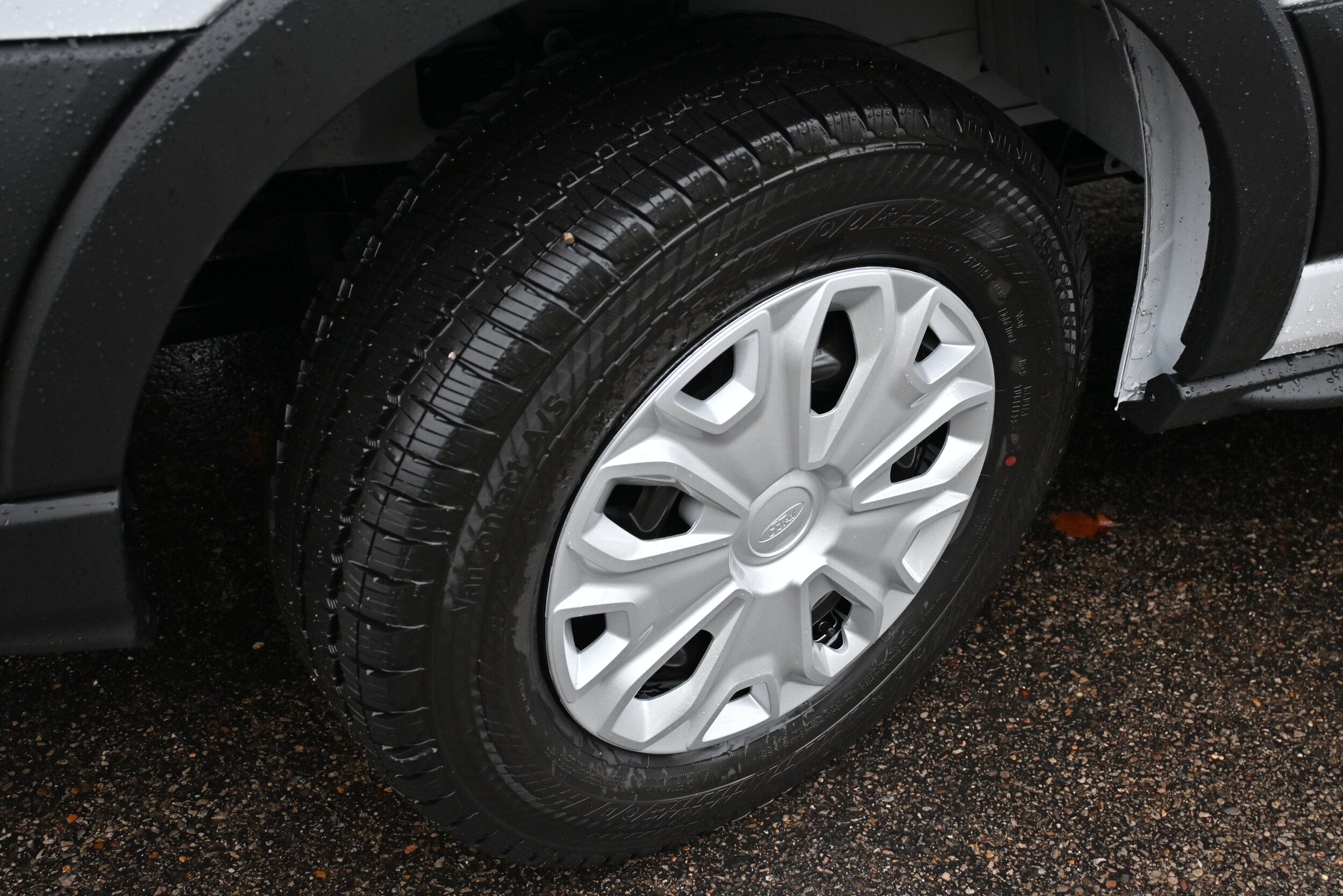 2025 Ford Transit photo 2