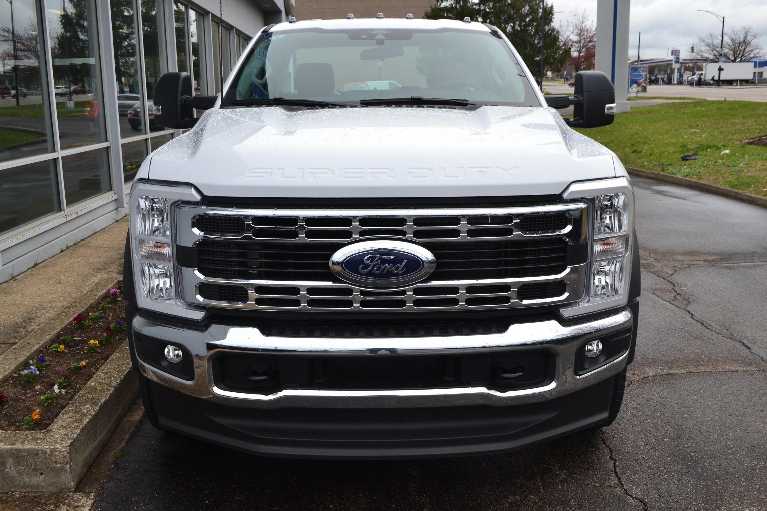 2025 Ford F-450 XL photo 2