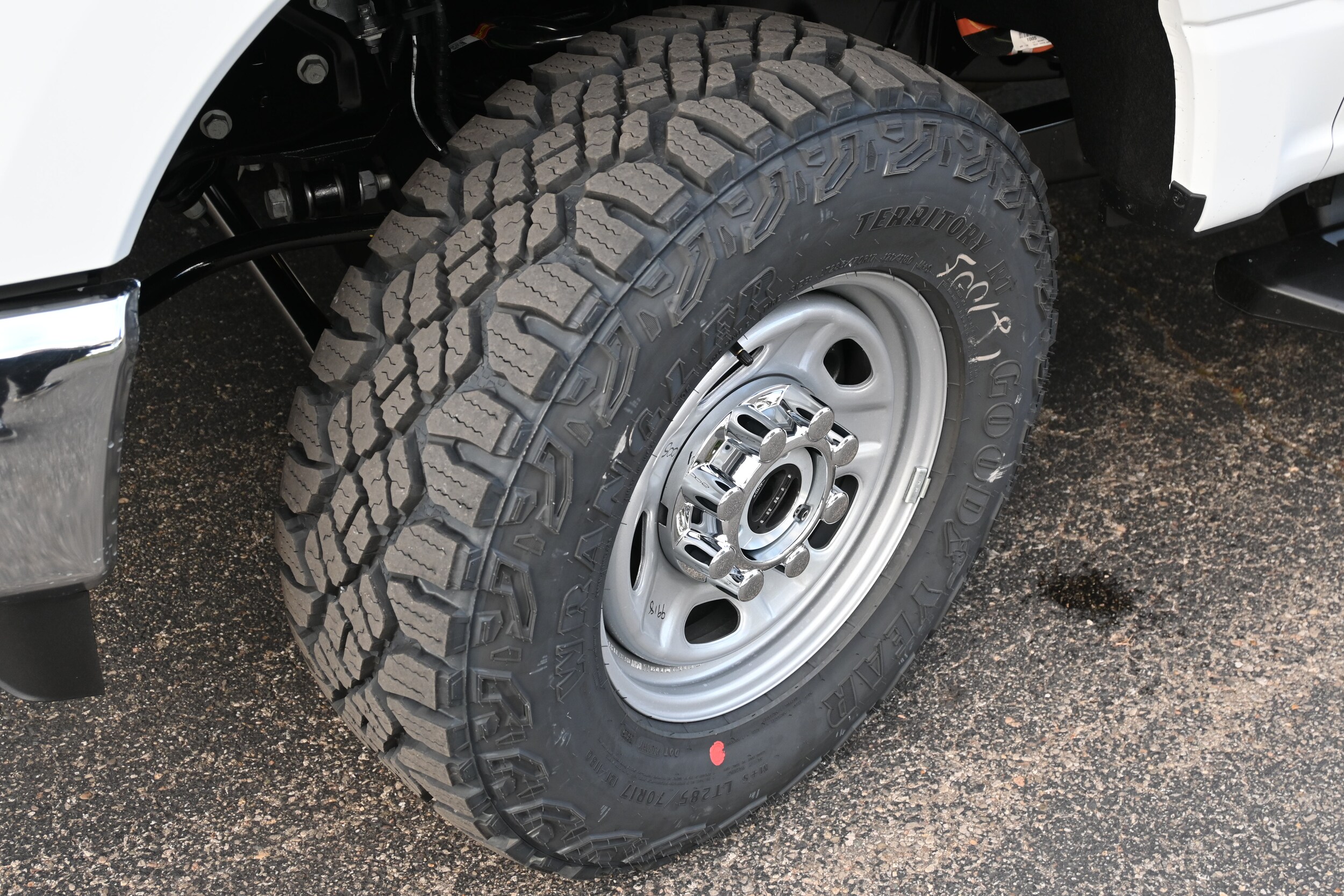 2026 Ford F-350 XL photo 4