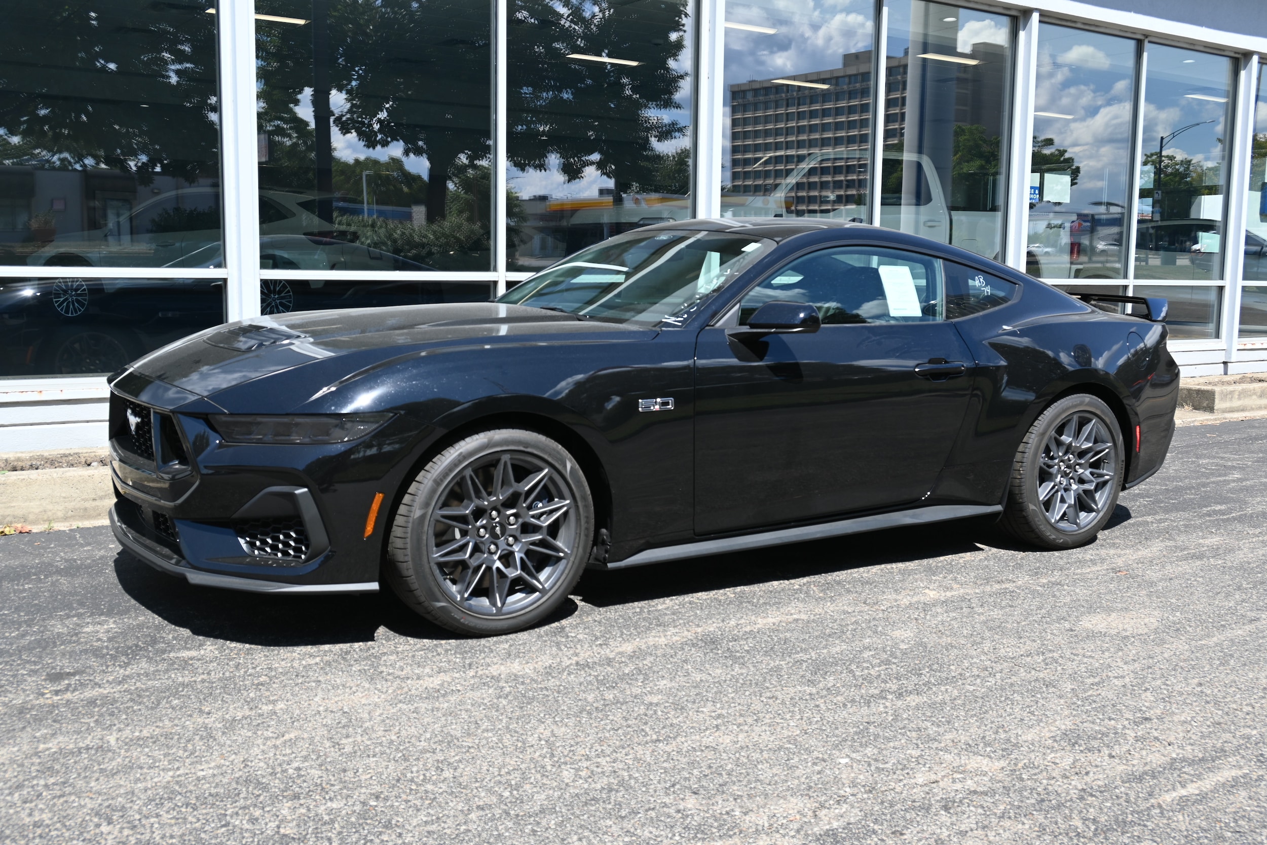 2025 Ford Mustang GT Premium's photo