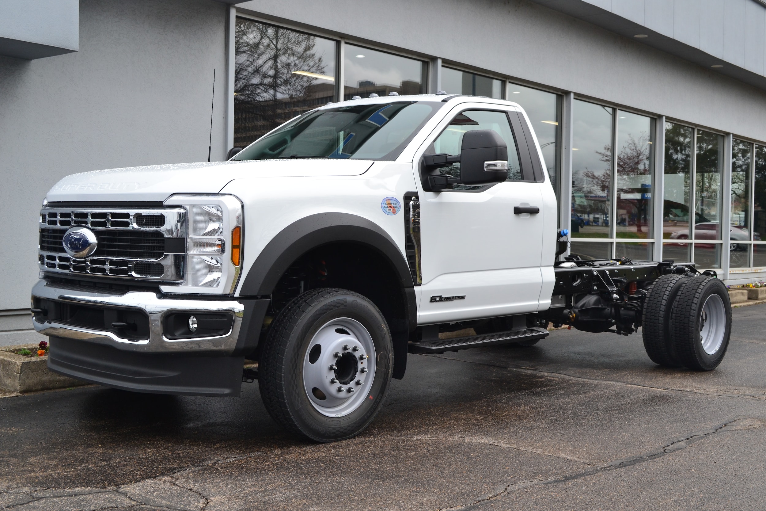 2025 Ford F-450 Super Duty Chassis Cab XL's photo