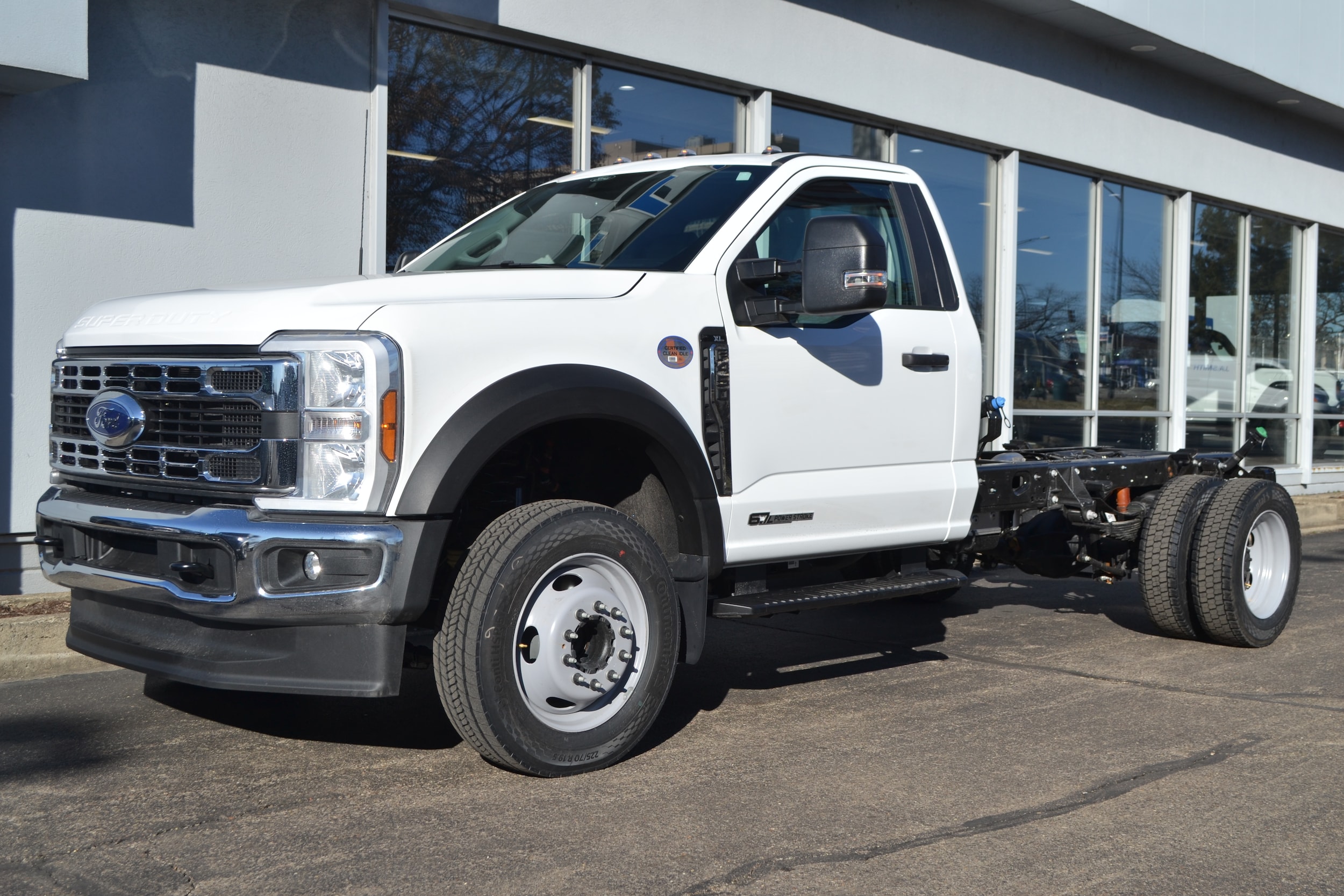 2025 Ford F-450 Super Duty Chassis Cab XL's photo