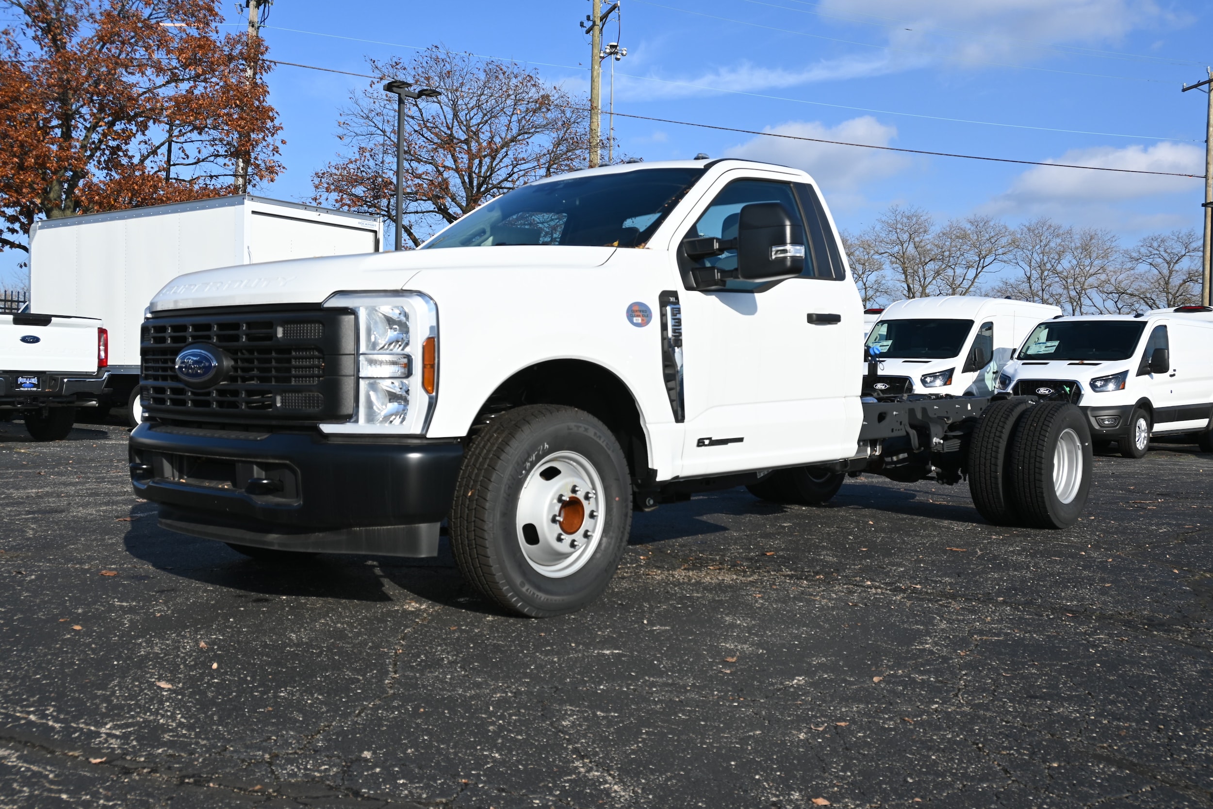 2025 Ford F-350 Super Duty Chassis Cab XL's photo
