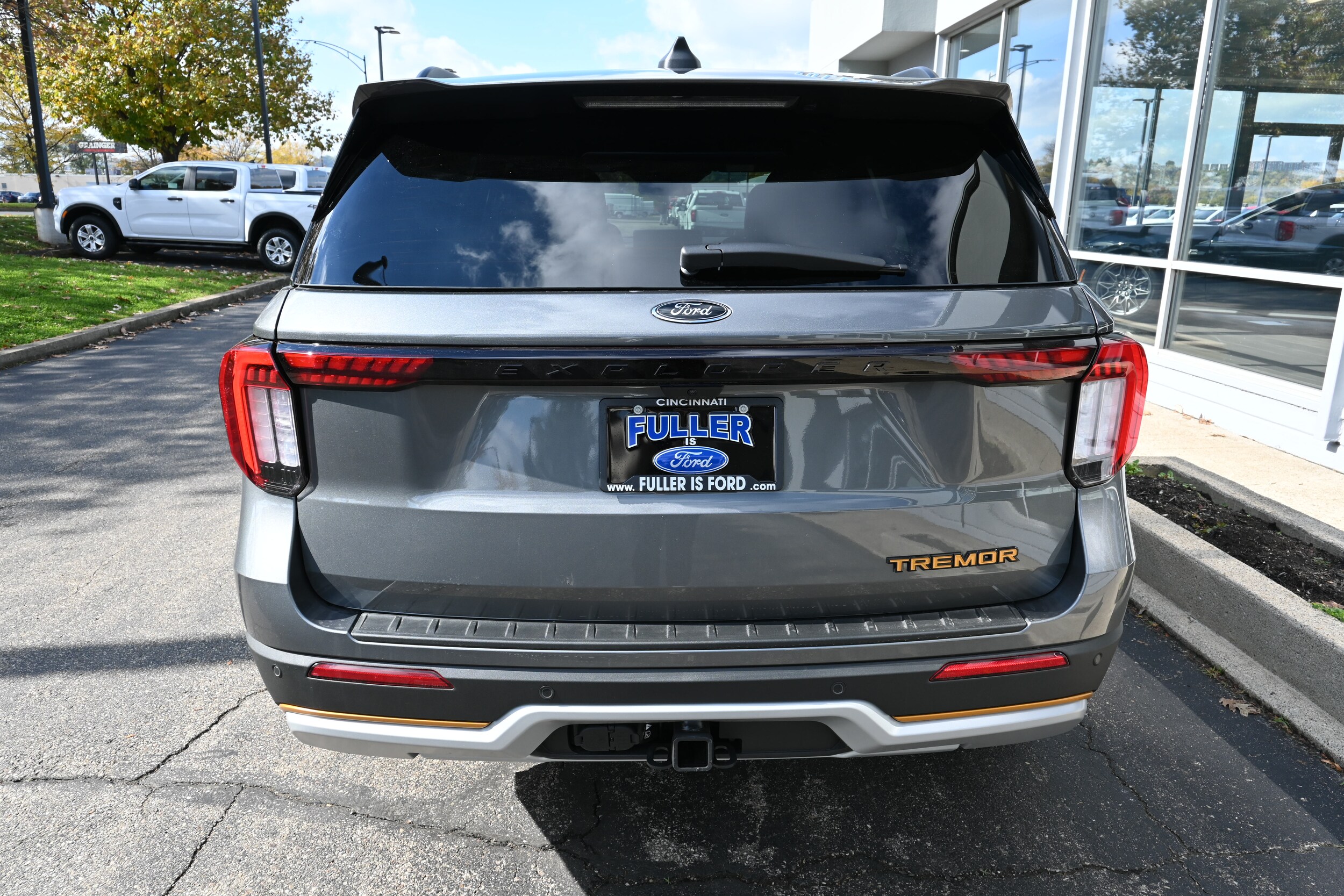 2026 Ford Explorer photo 3