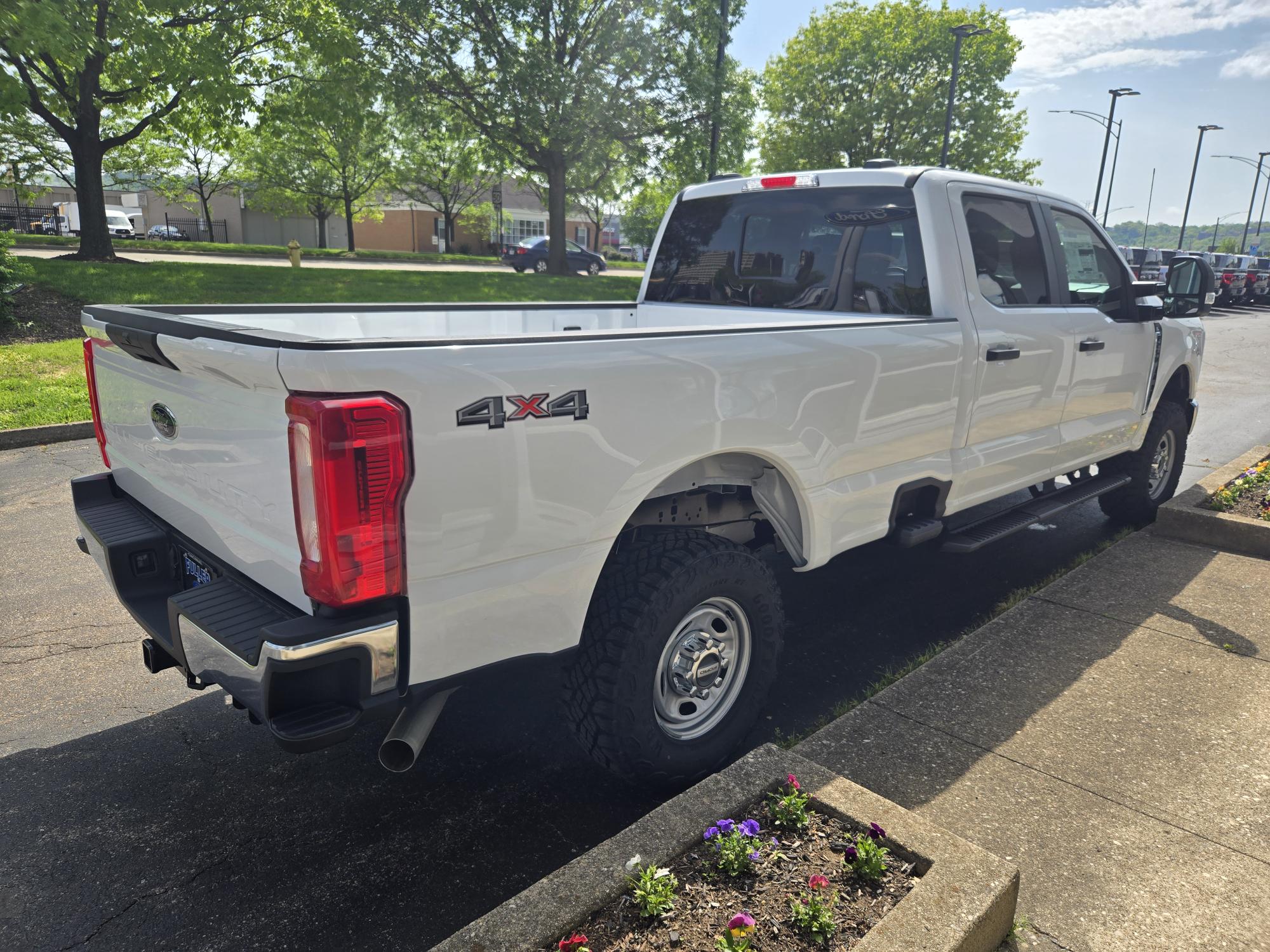 2025 Ford F-250 XL photo 4