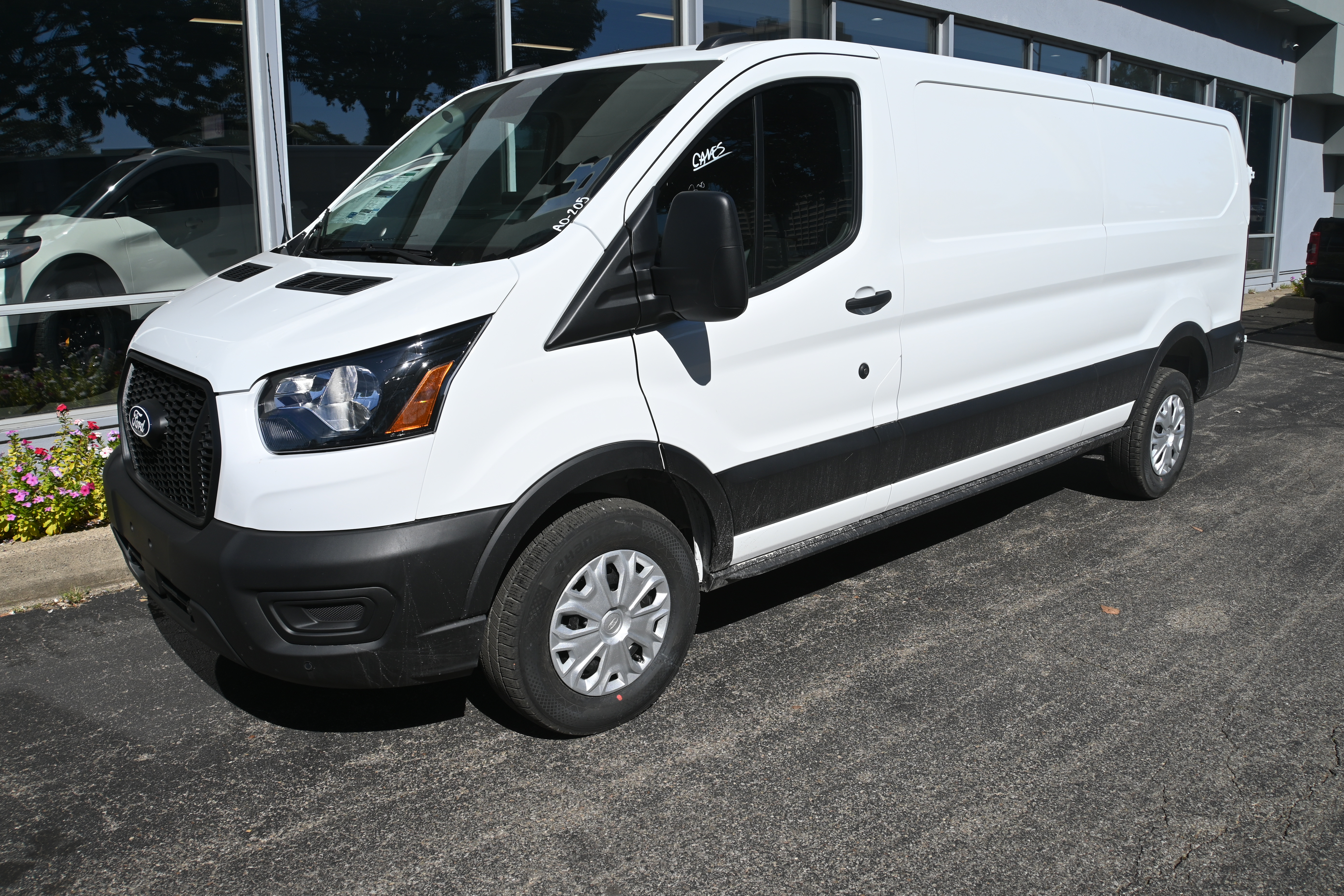  Ford Transit-250 Cargo
