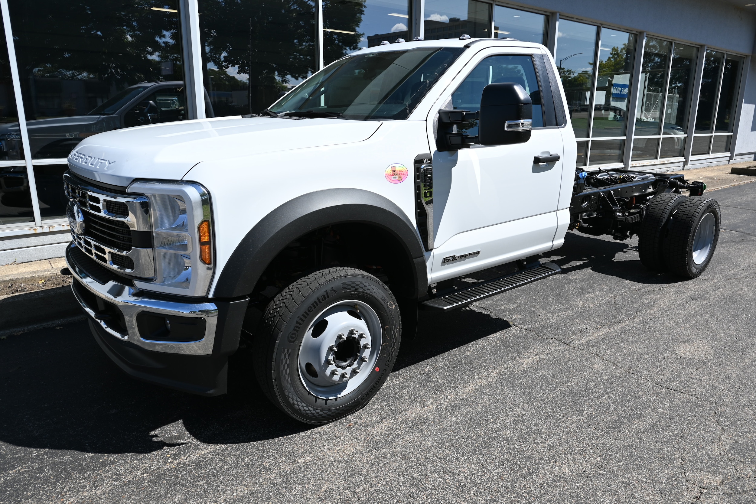 2026 Ford F-550 Super Duty Chassis Cab XL's photo