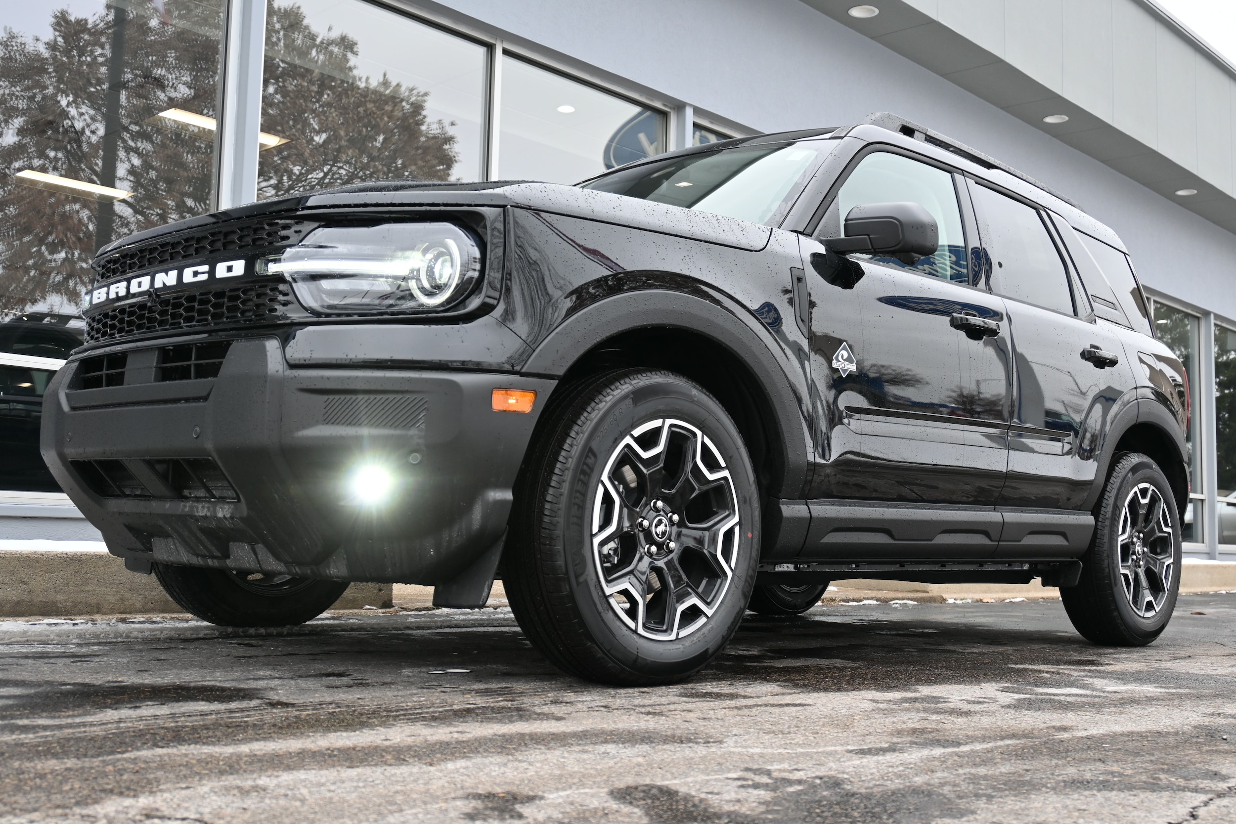 2025 Ford Bronco Sport Outer Banks's photo