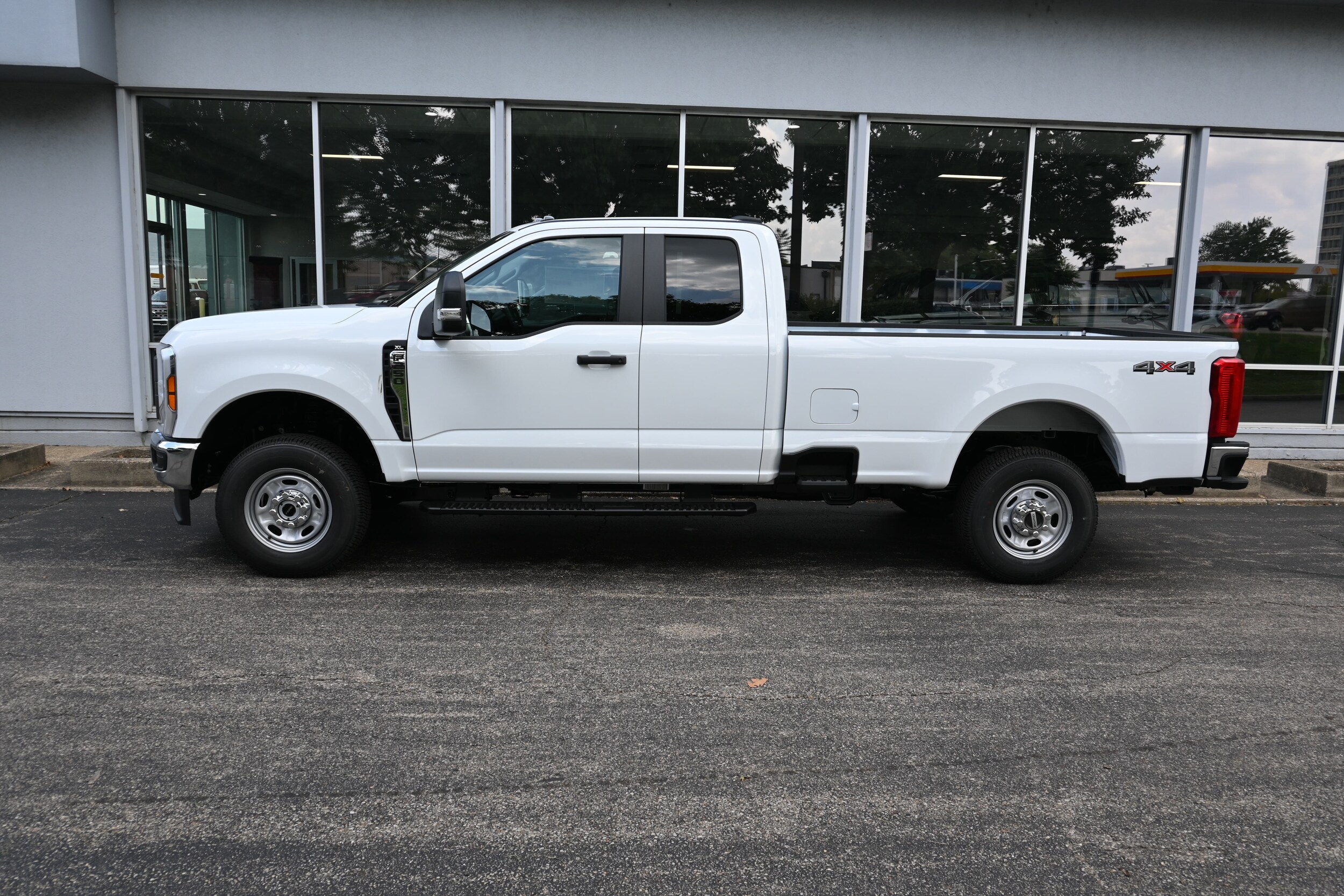 2026 Ford F-250 XL photo 2