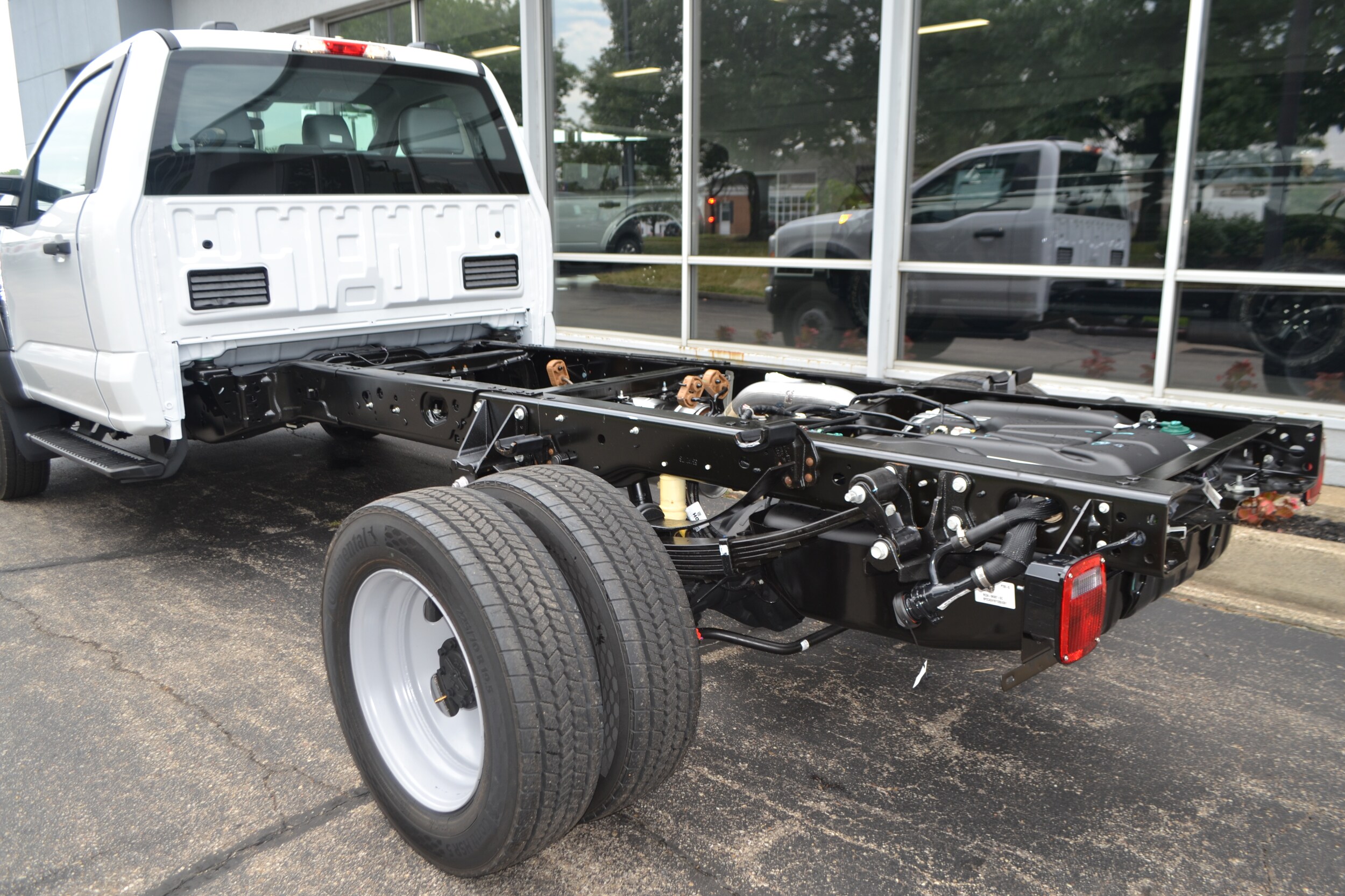 2024 Ford F-550 XL photo 3