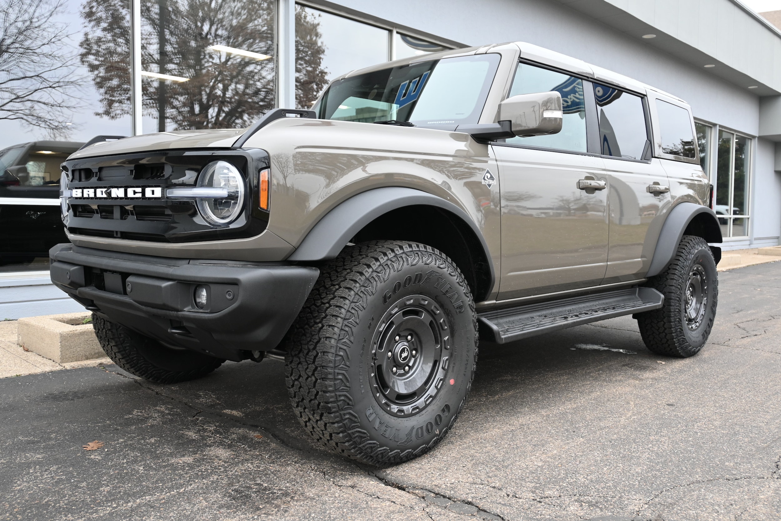 2025 Ford Bronco Outer Banks 4x4's photo