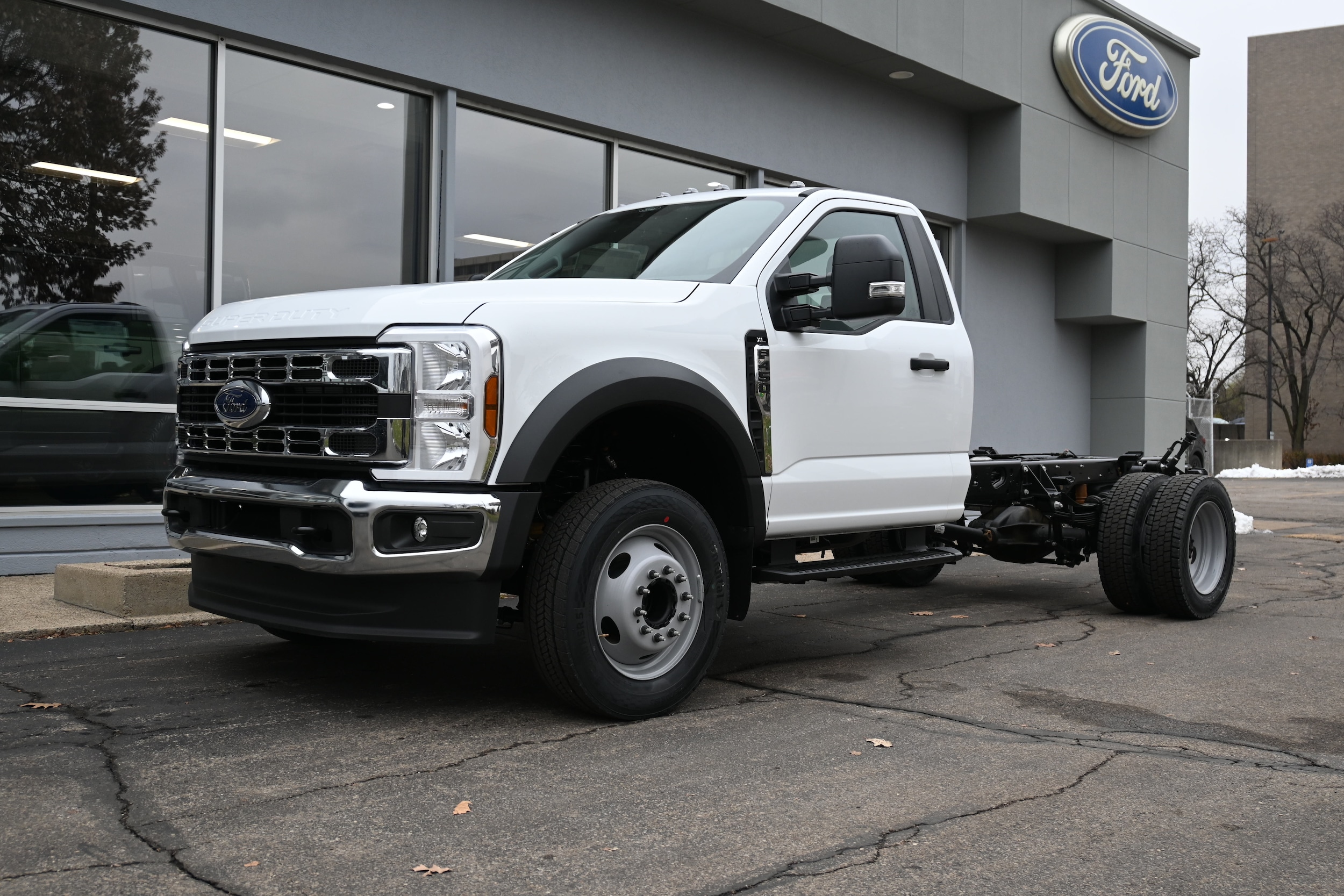 2026 Ford F-450 Super Duty Chassis Cab XL's photo