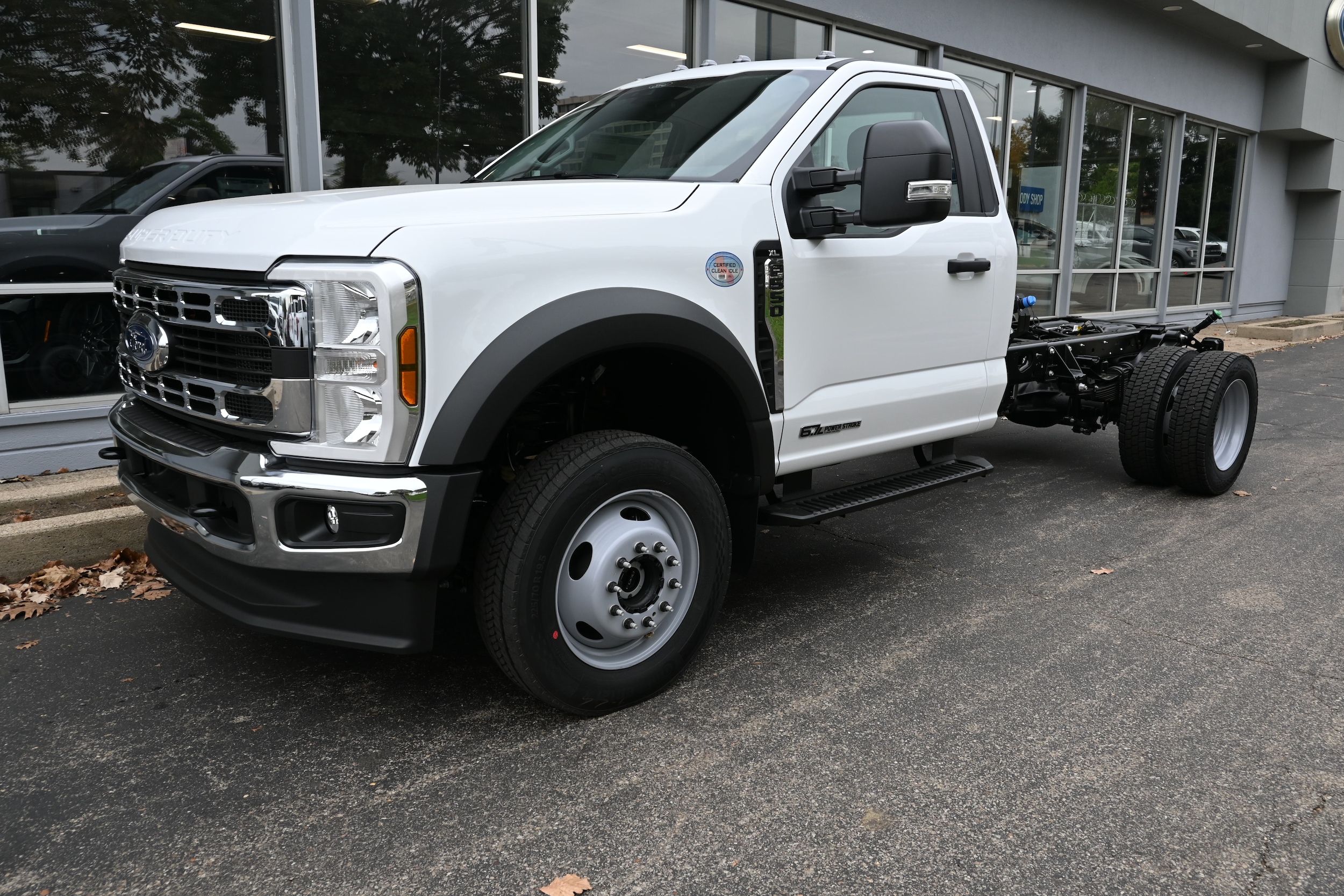 2026 Ford F-550 Super Duty Chassis Cab XL's photo