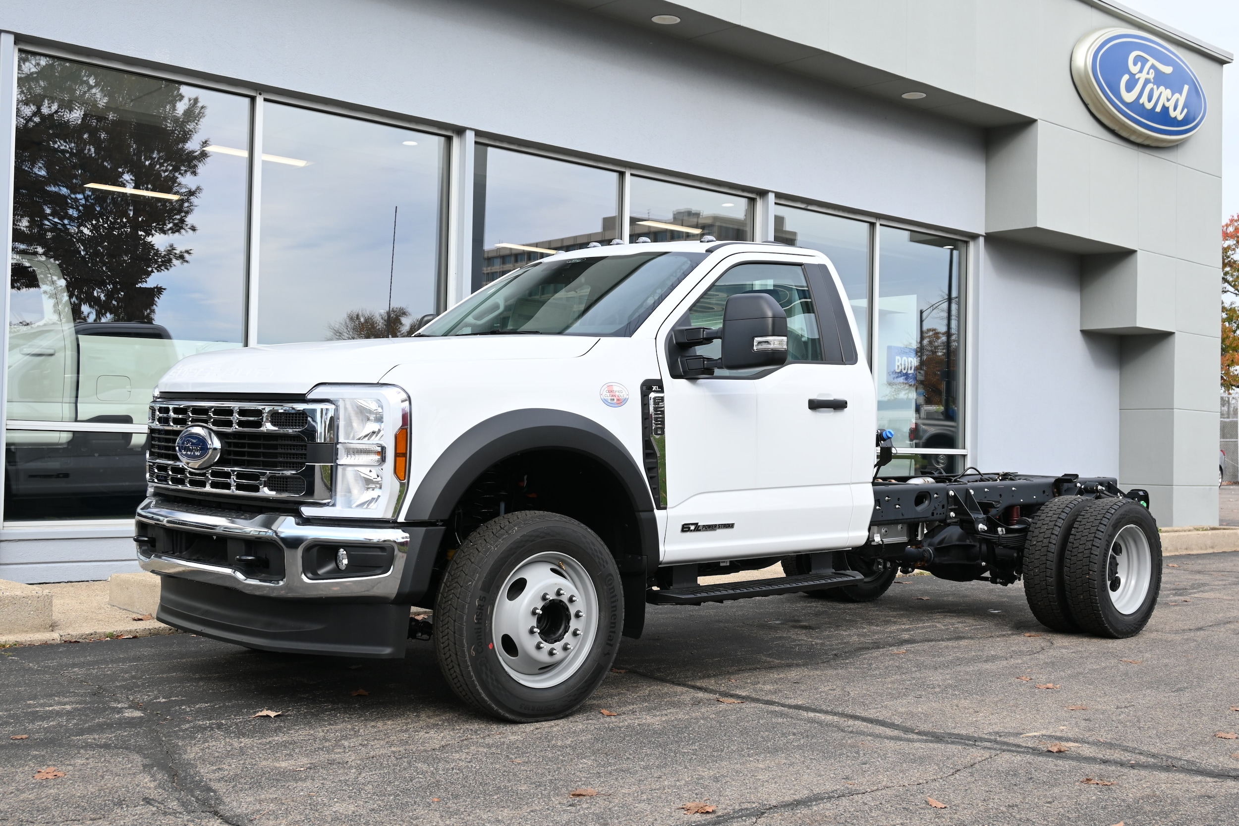 2026 Ford F-550 Super Duty Chassis Cab XL's photo