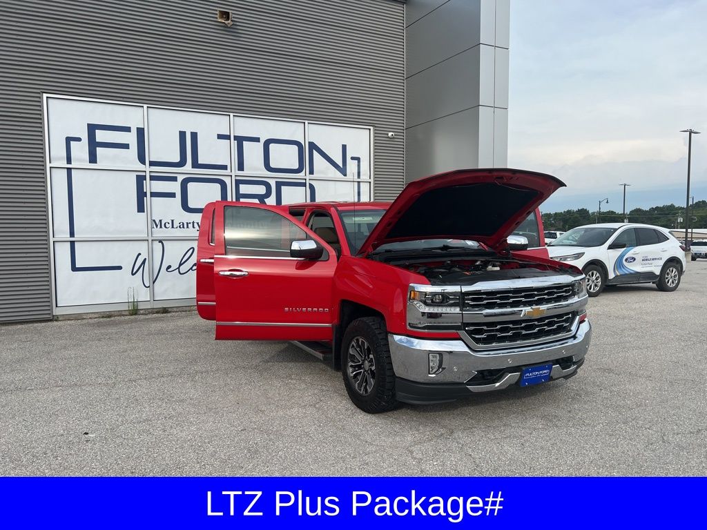 2018 Chevrolet Silverado 1500 LTZ photo 2