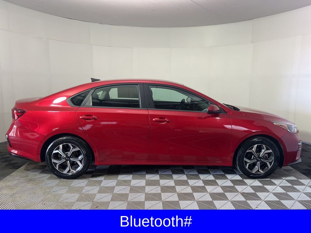 Used 2021 Kia Forte LXS with VIN 3KPF24AD3ME325414 for sale in Fulton, MO