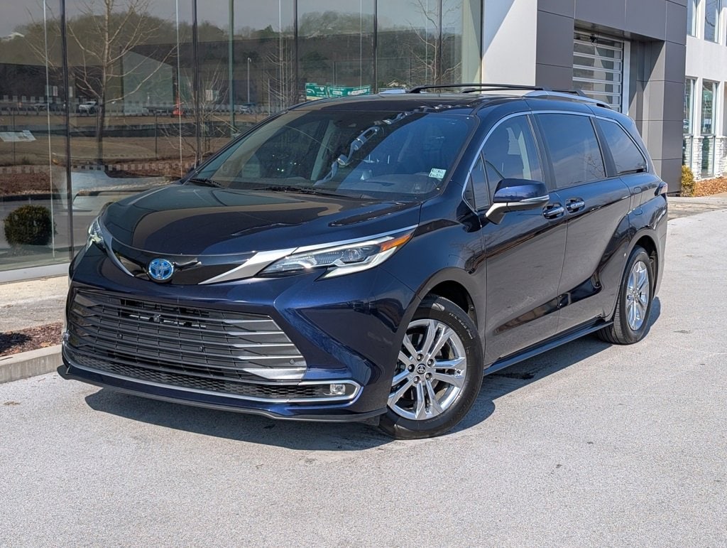 Used 2022 Toyota Sienna Platinum 7 Passenger Van Passenger Van