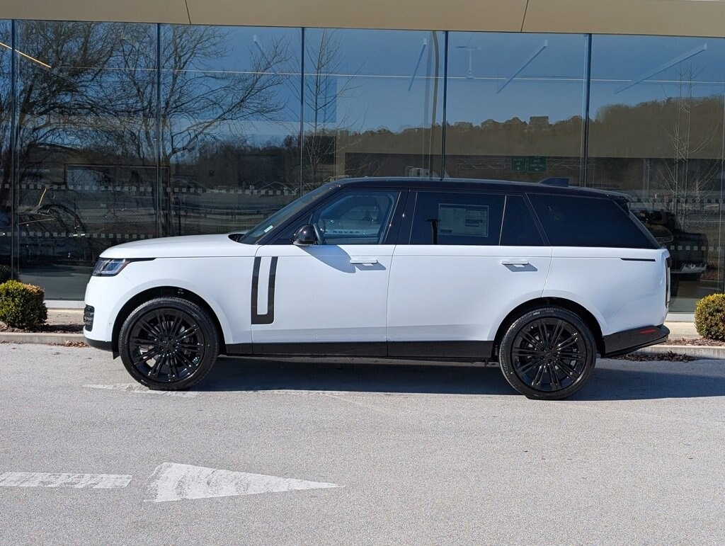 New 2026 Land Rover Range Rover SE P400 SE LWB 7 Seat