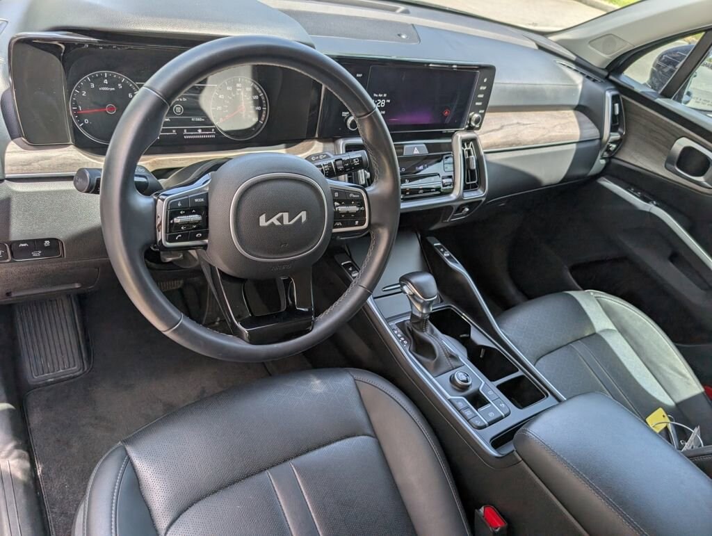 Used 2023 Kia Sorento EX SUV