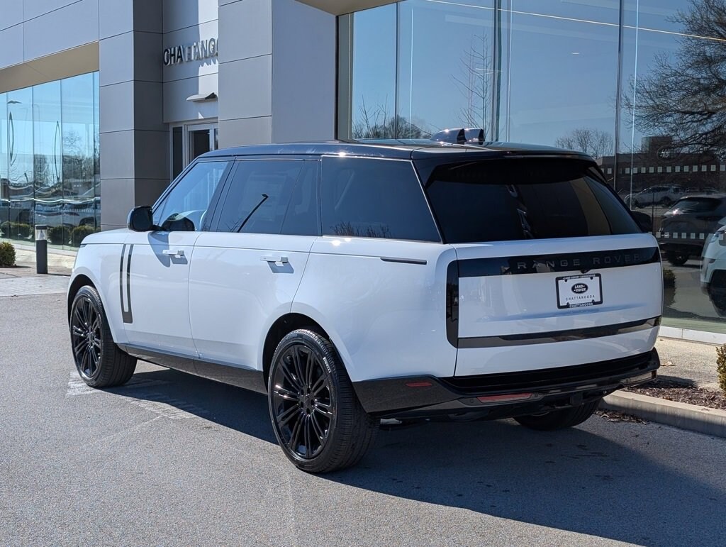 New 2026 Land Rover Range Rover SE P400 SE LWB 7 Seat