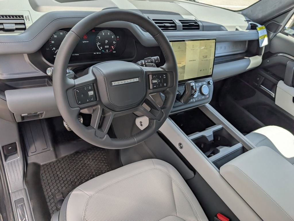New 2026 Land Rover Defender V8 110 P525 V8